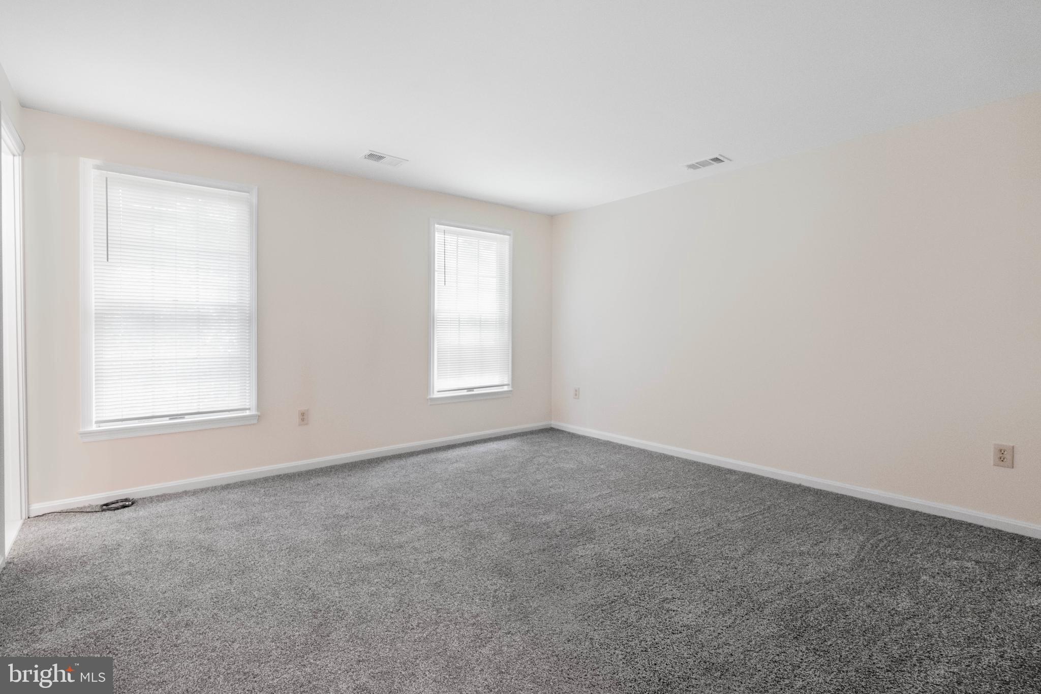 GLASSMANOR - Residential Lease