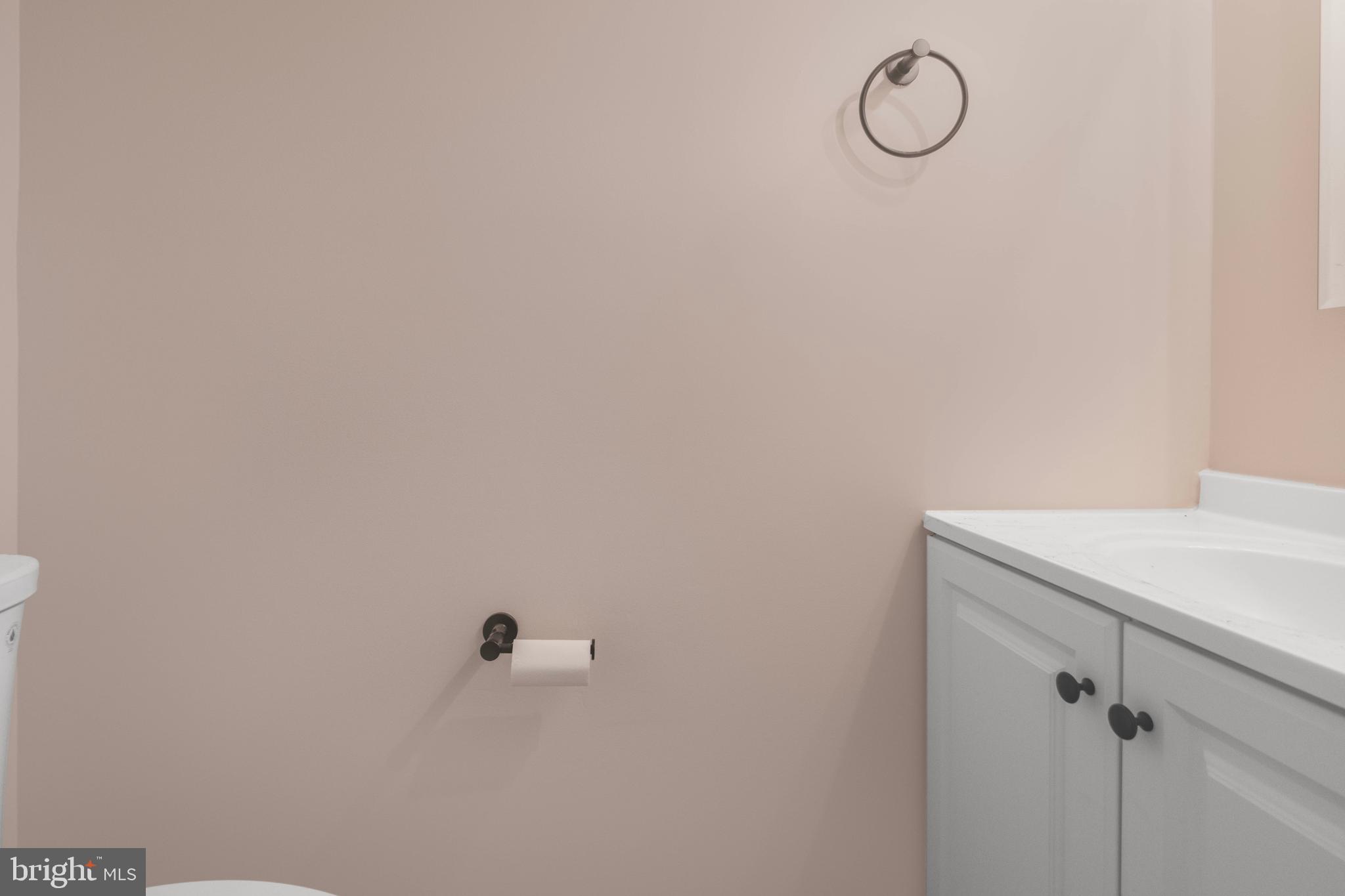 GLASSMANOR - Residential Lease