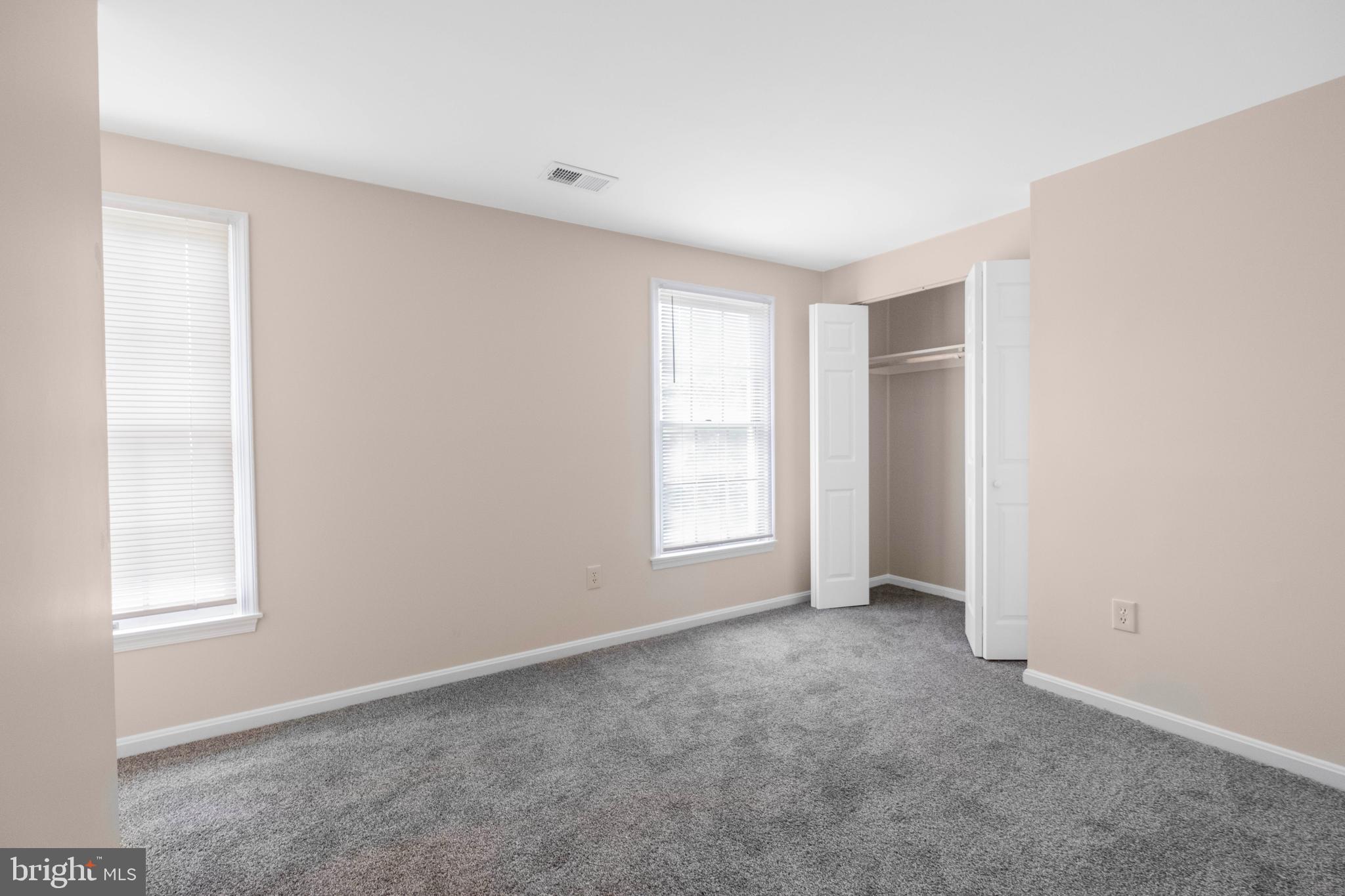 GLASSMANOR - Residential Lease