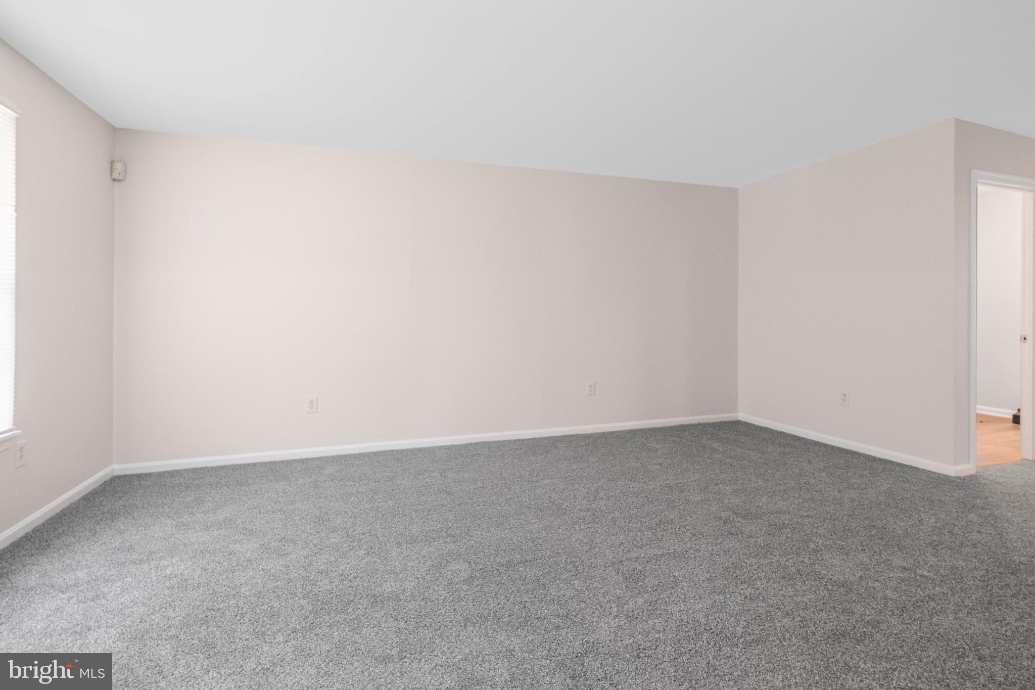 GLASSMANOR - Residential Lease