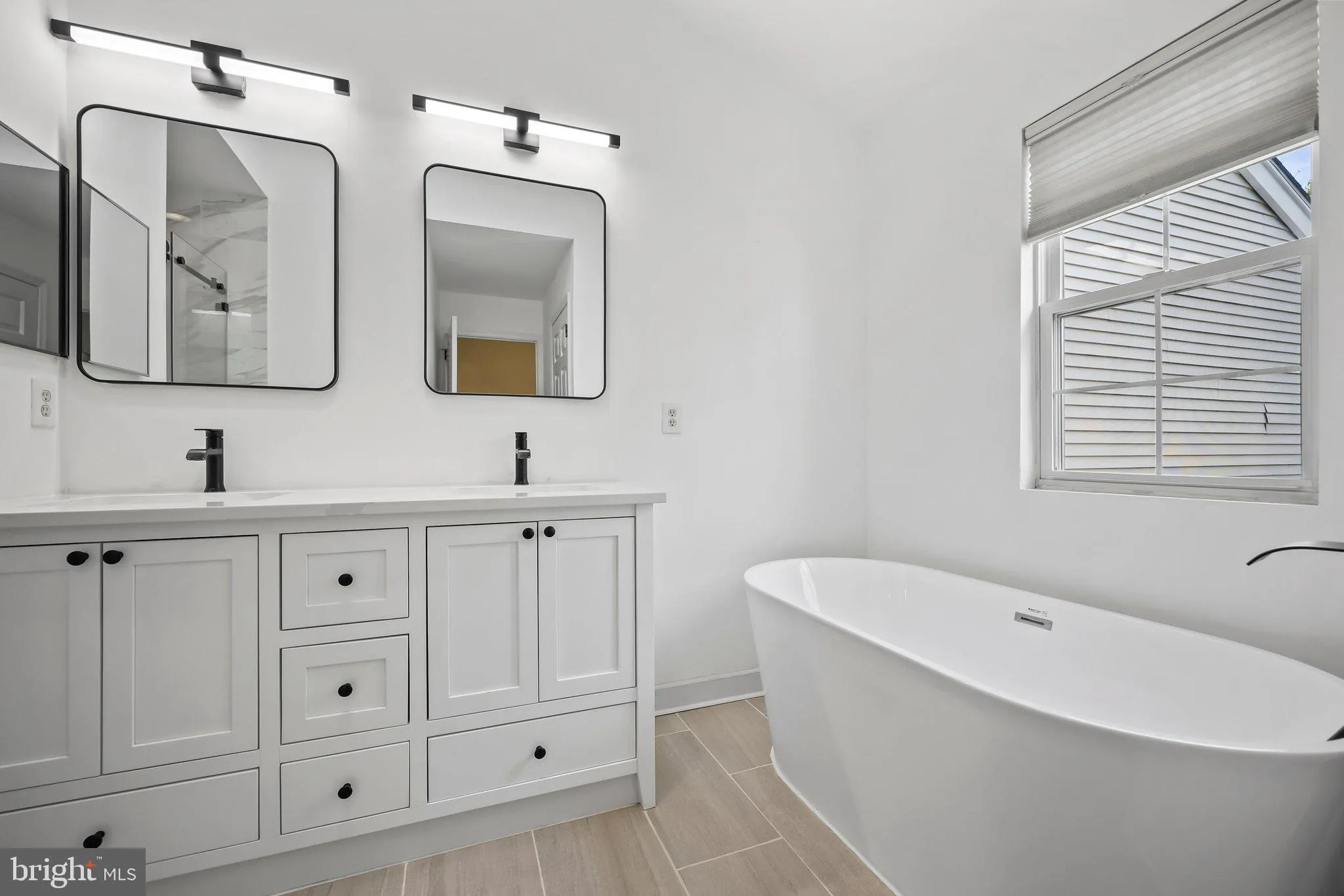 Bridgewater, New Jersey 08807, United States, 2 Bedrooms Bedrooms, ,3 BathroomsBathrooms,Residential,Active,135289