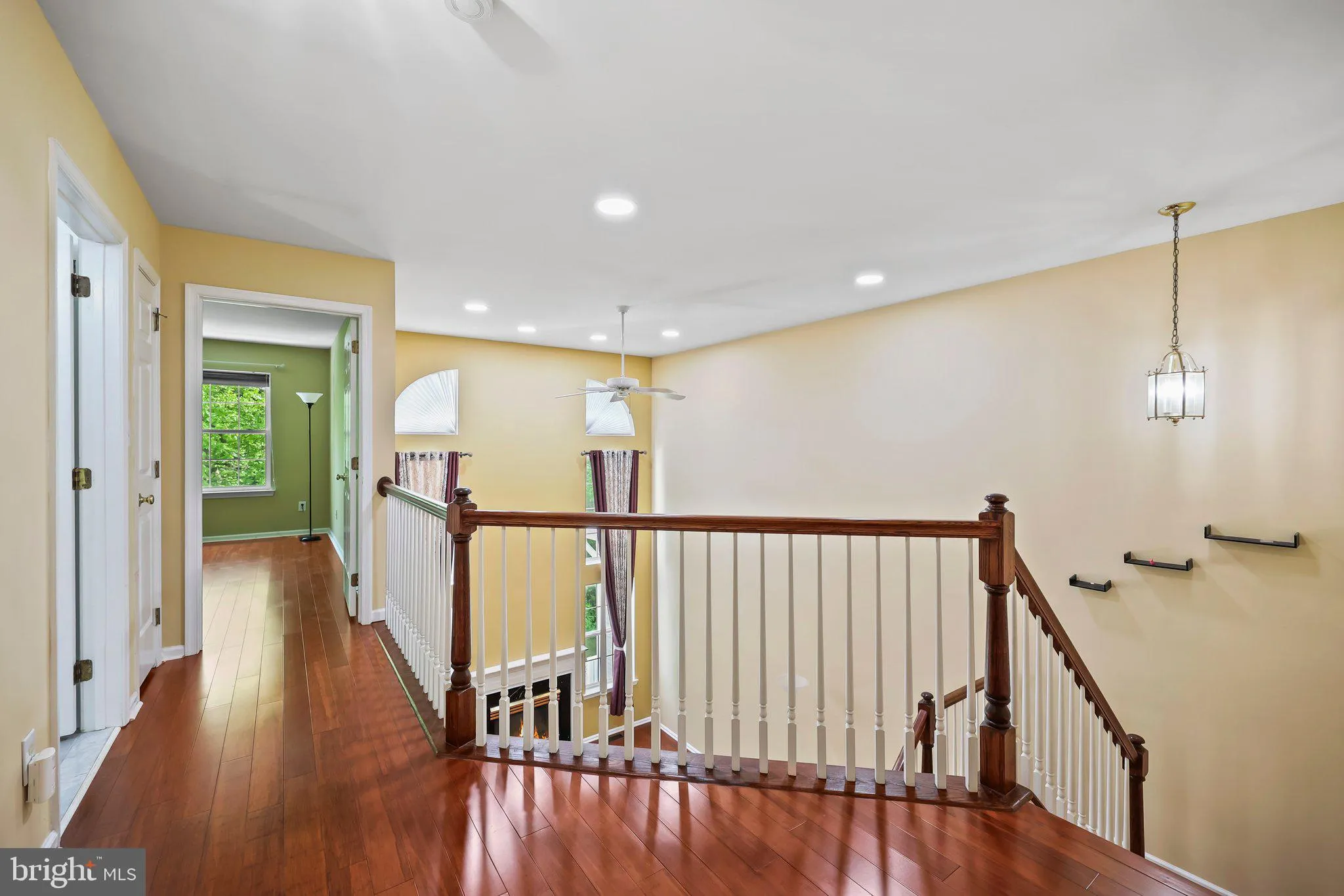 Bridgewater, New Jersey 08807, United States, 2 Bedrooms Bedrooms, ,3 BathroomsBathrooms,Residential,Active,135289