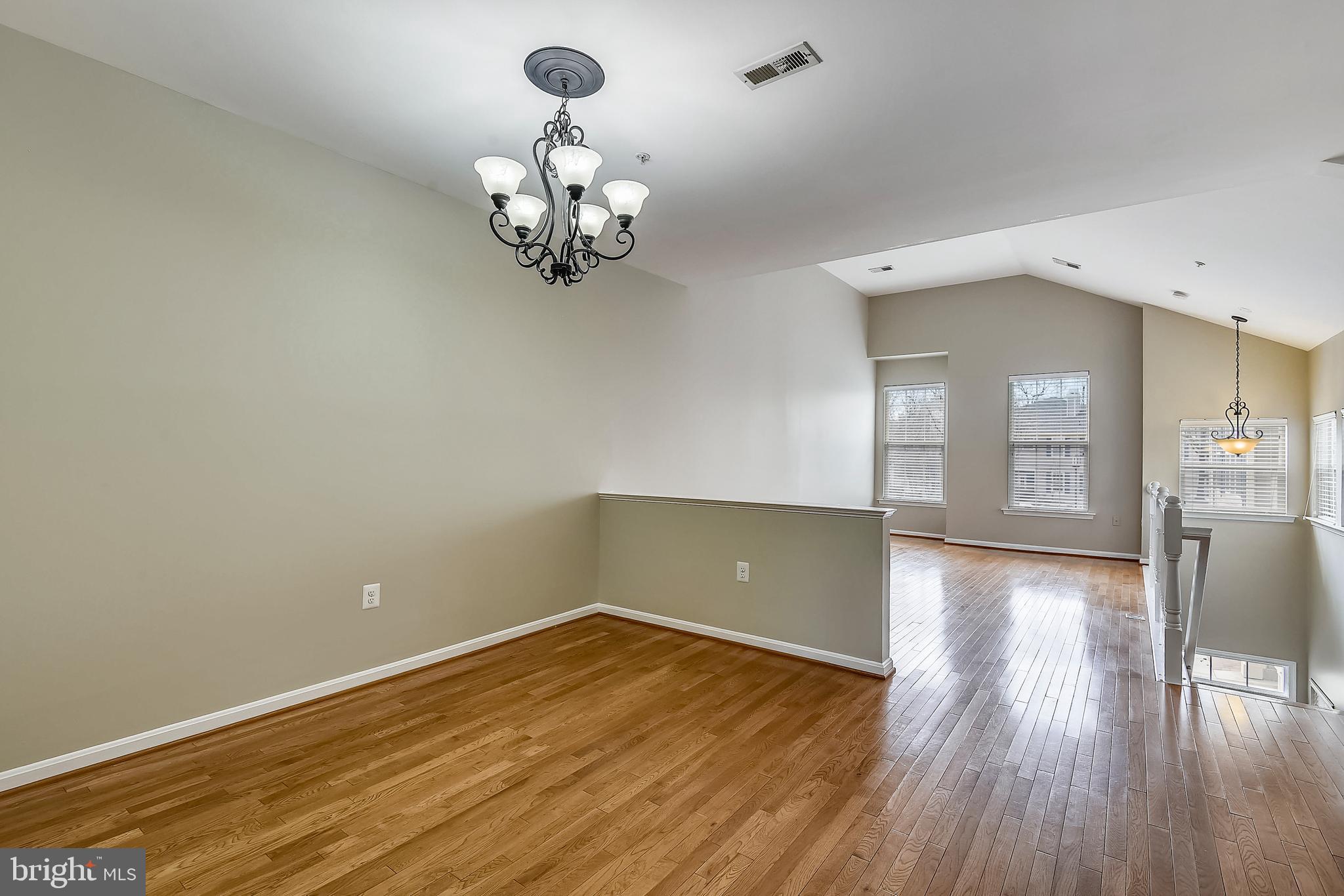 SUTTON RIDGE - Residential