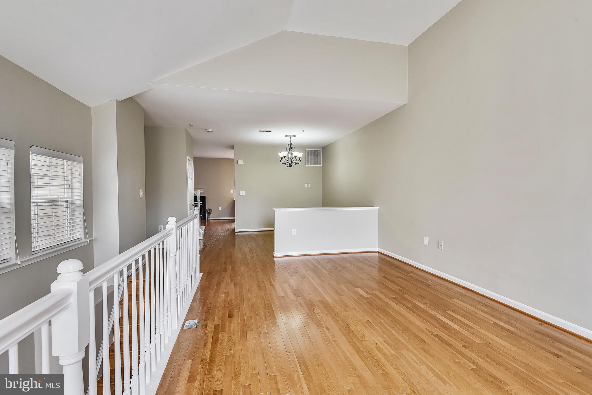 SUTTON RIDGE - Residential