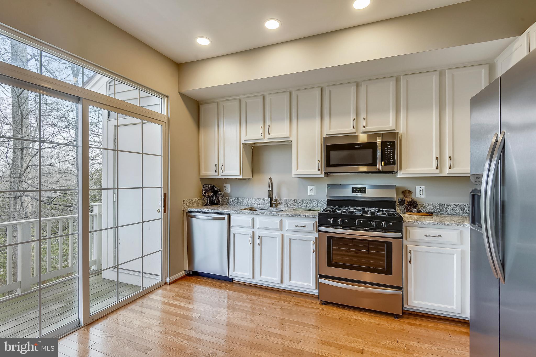 SUTTON RIDGE - Residential