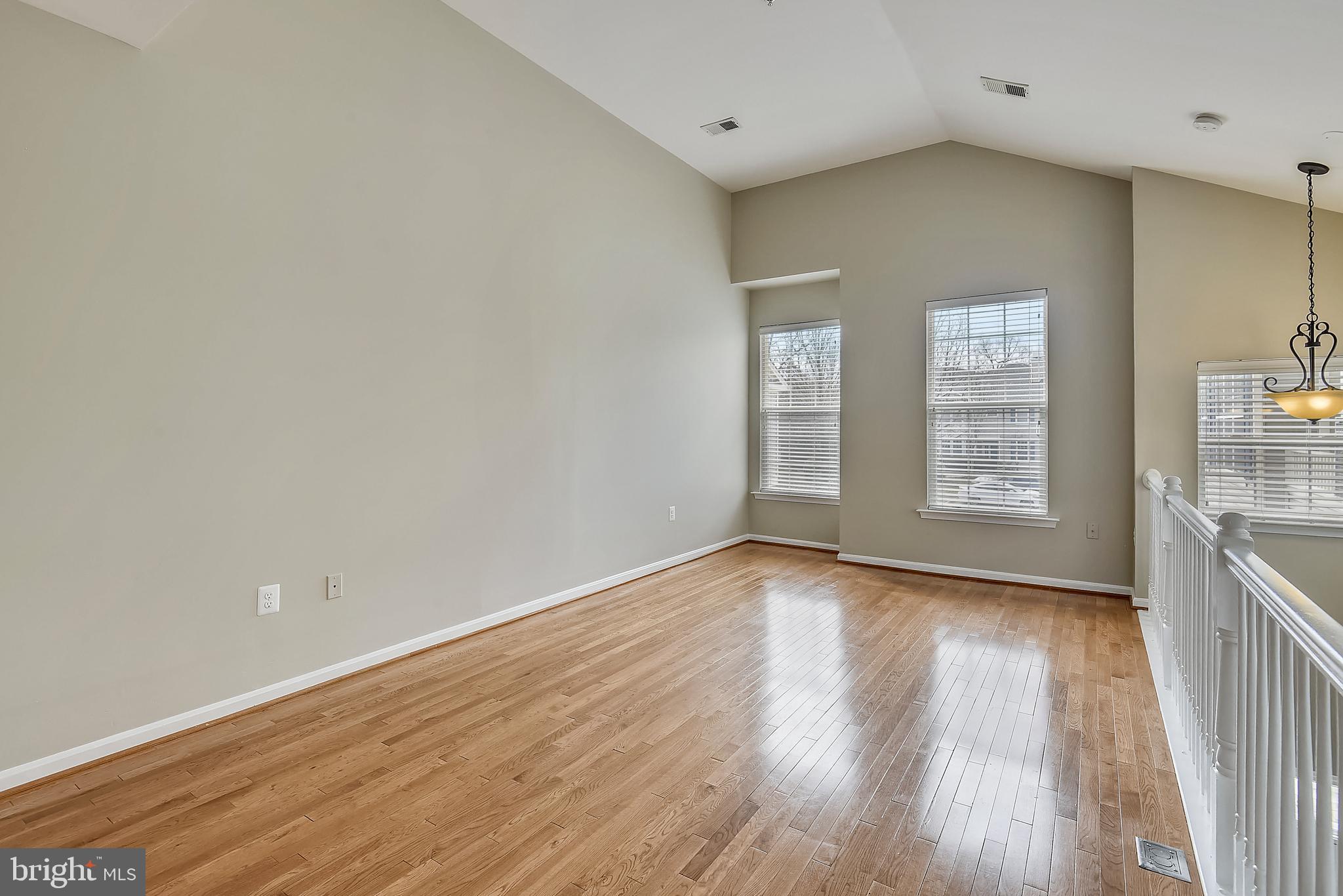 SUTTON RIDGE - Residential