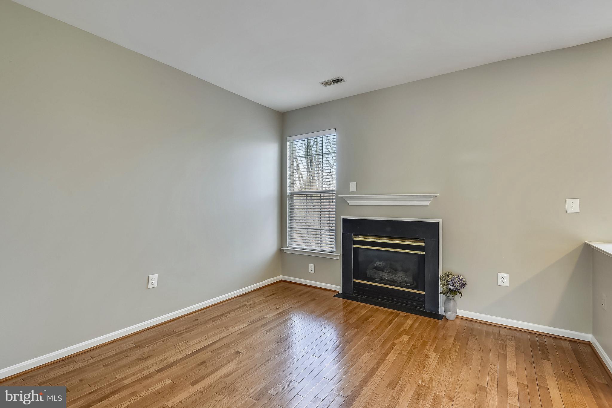 SUTTON RIDGE - Residential