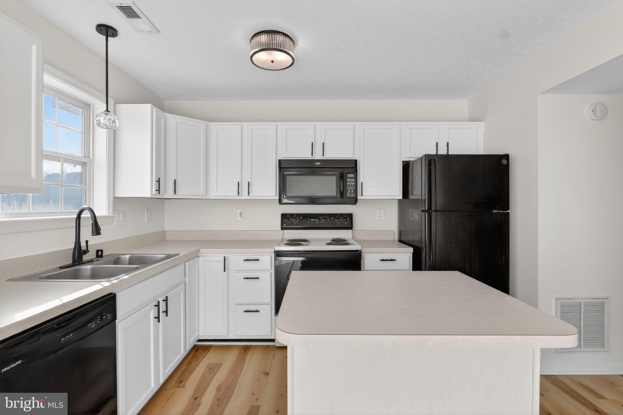 GERMANNA POINT - Residential