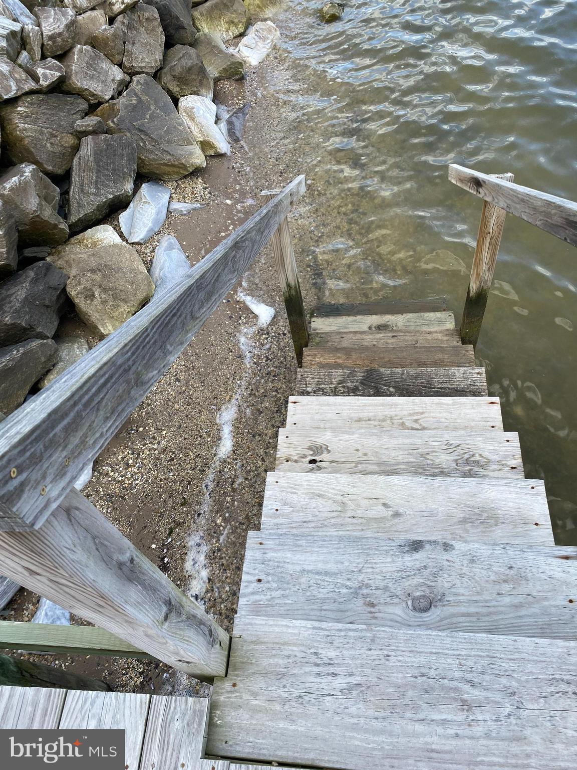 WICOMICO BEACH - Residential