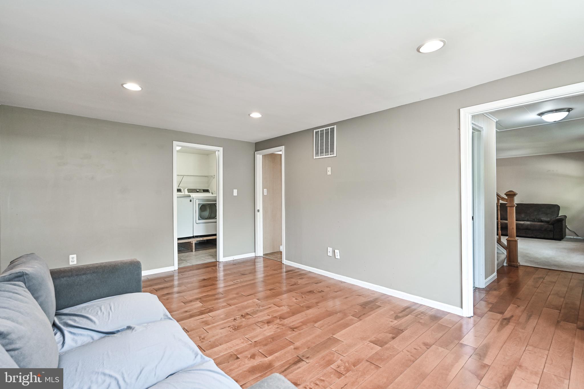 STERLING - Residential