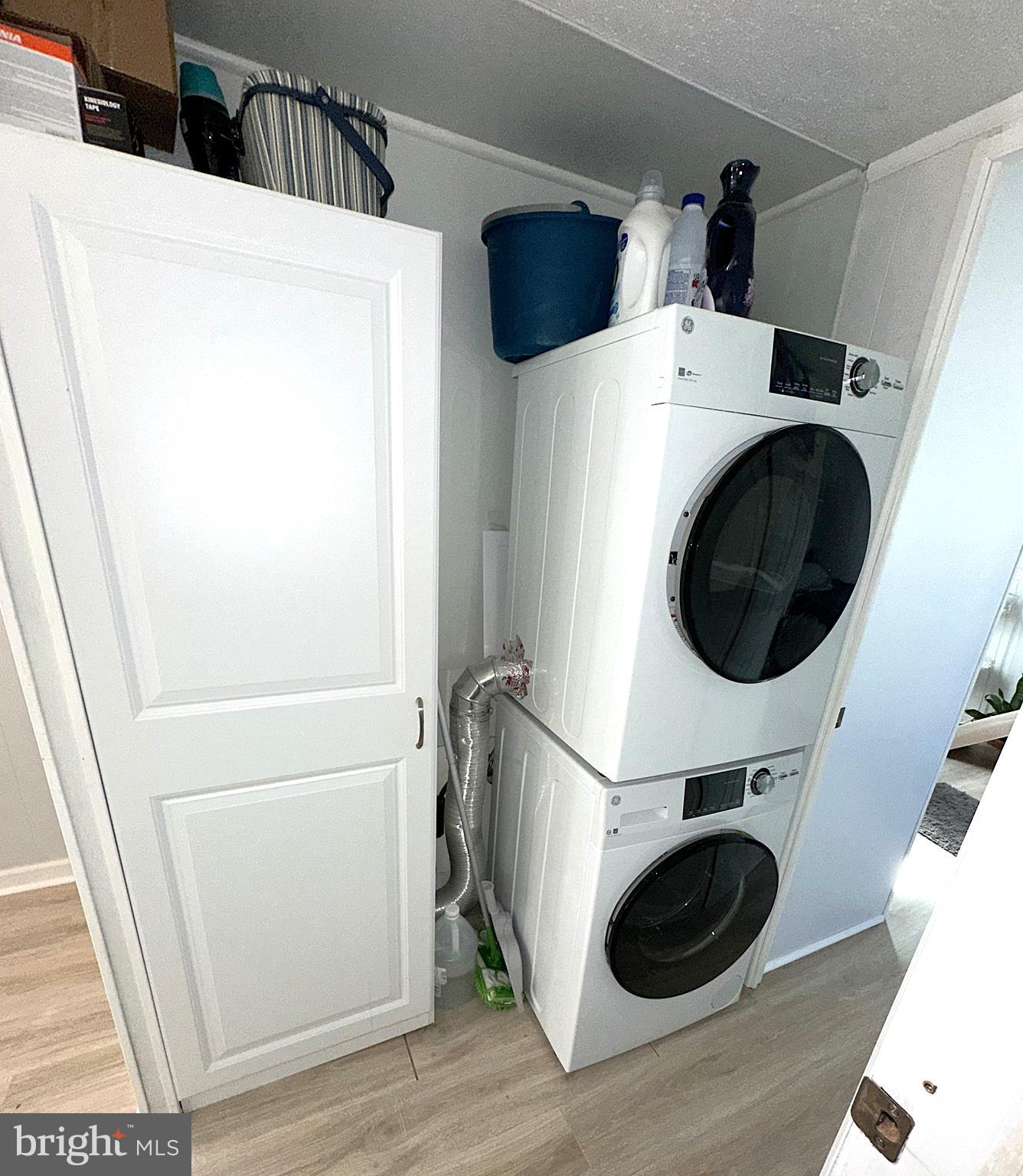 ROL PARK VILLAGE - Residential