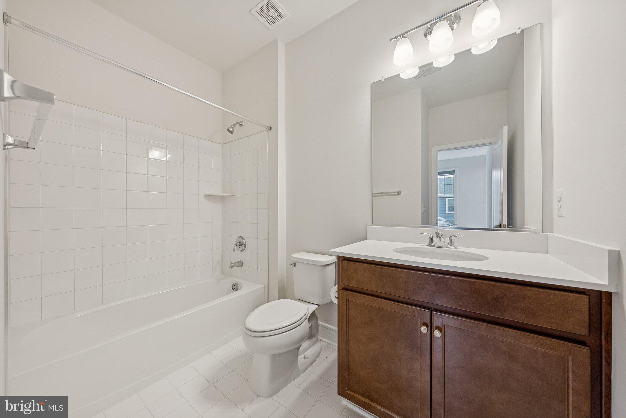 MEADOWBROOK - Residential Lease