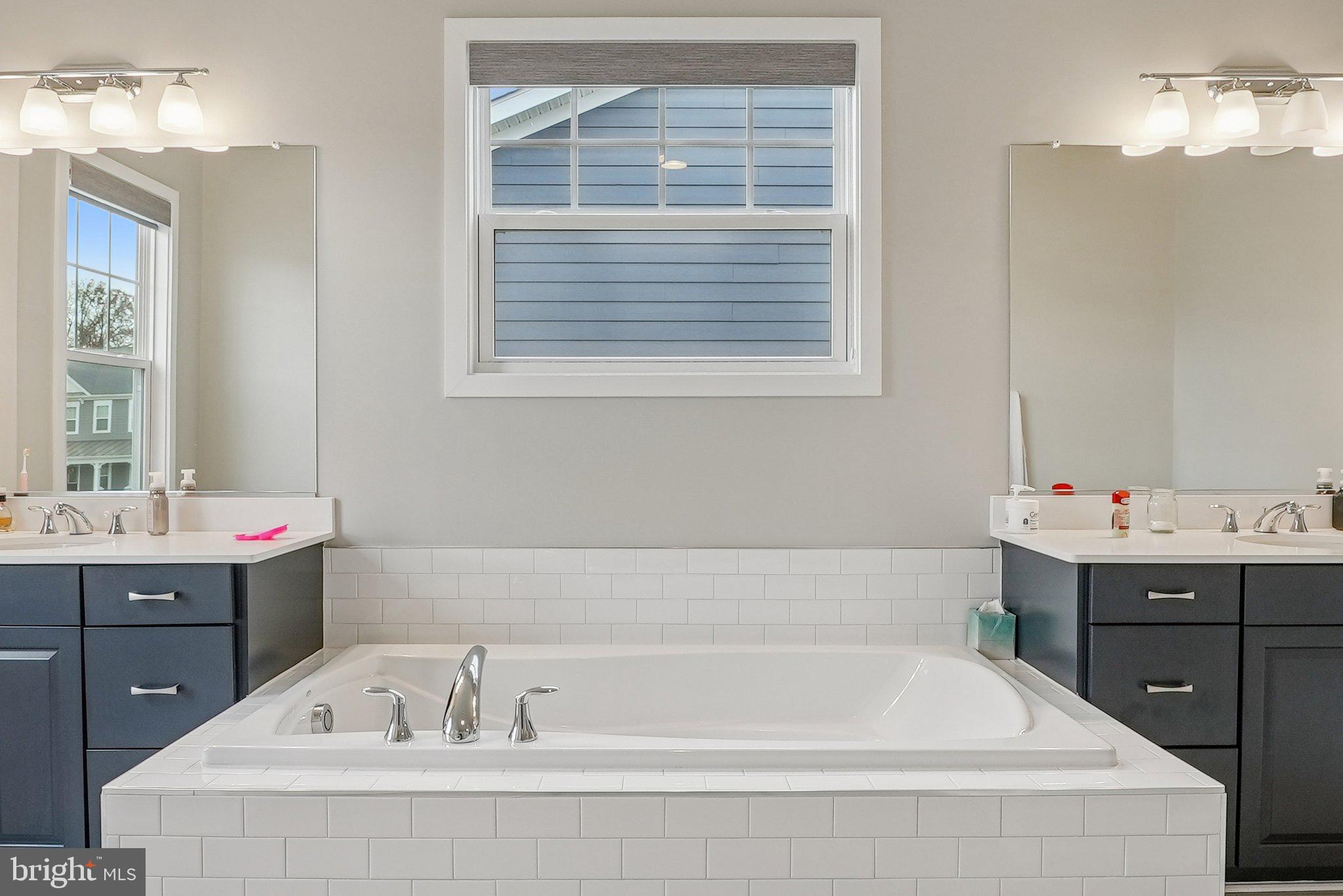 MEADOWBROOK - Residential Lease