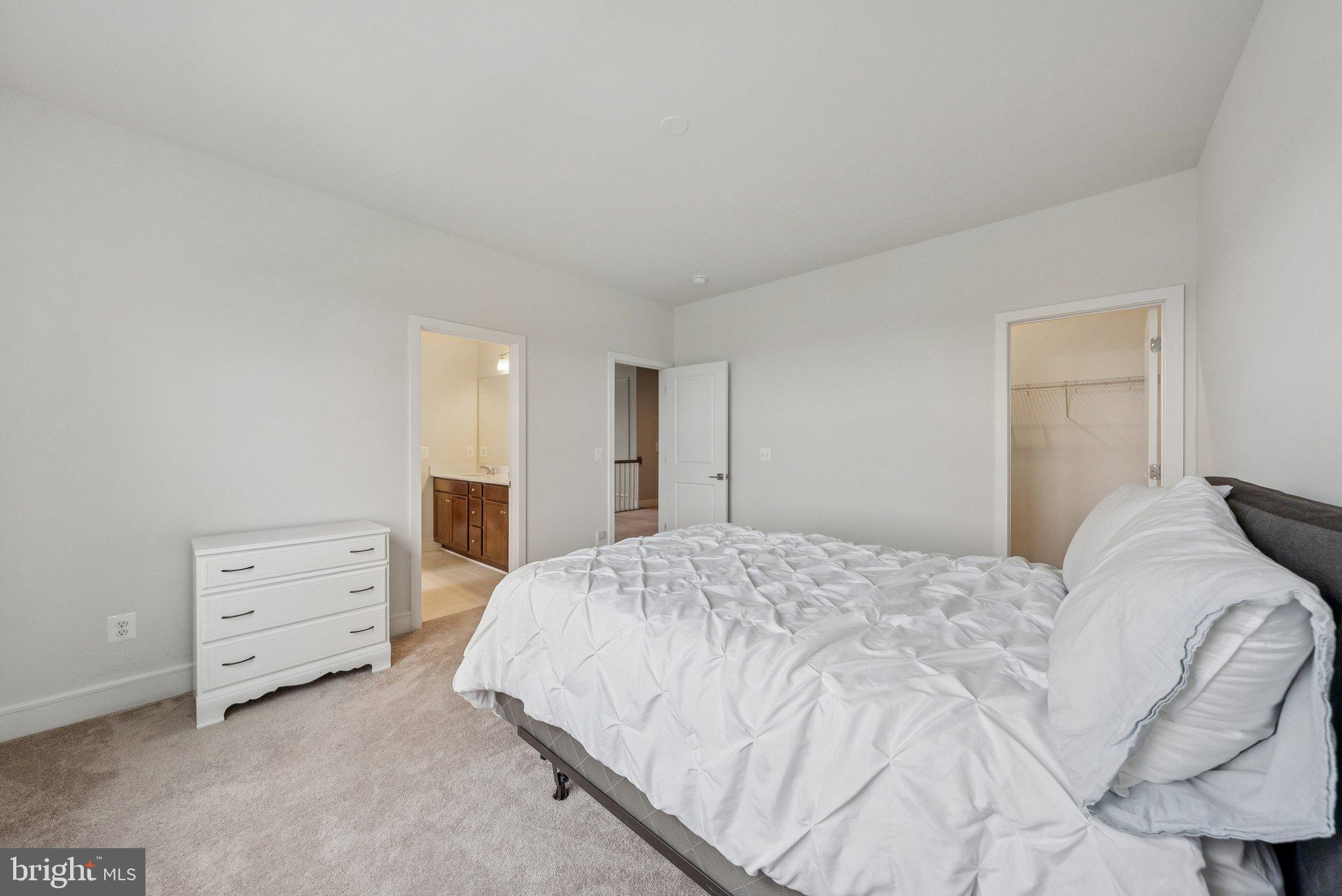 MEADOWBROOK - Residential Lease