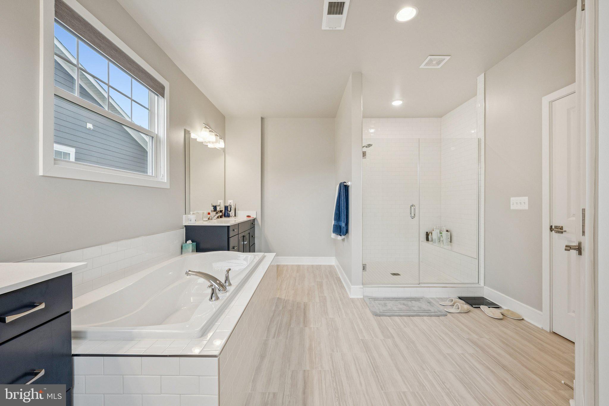 MEADOWBROOK - Residential Lease