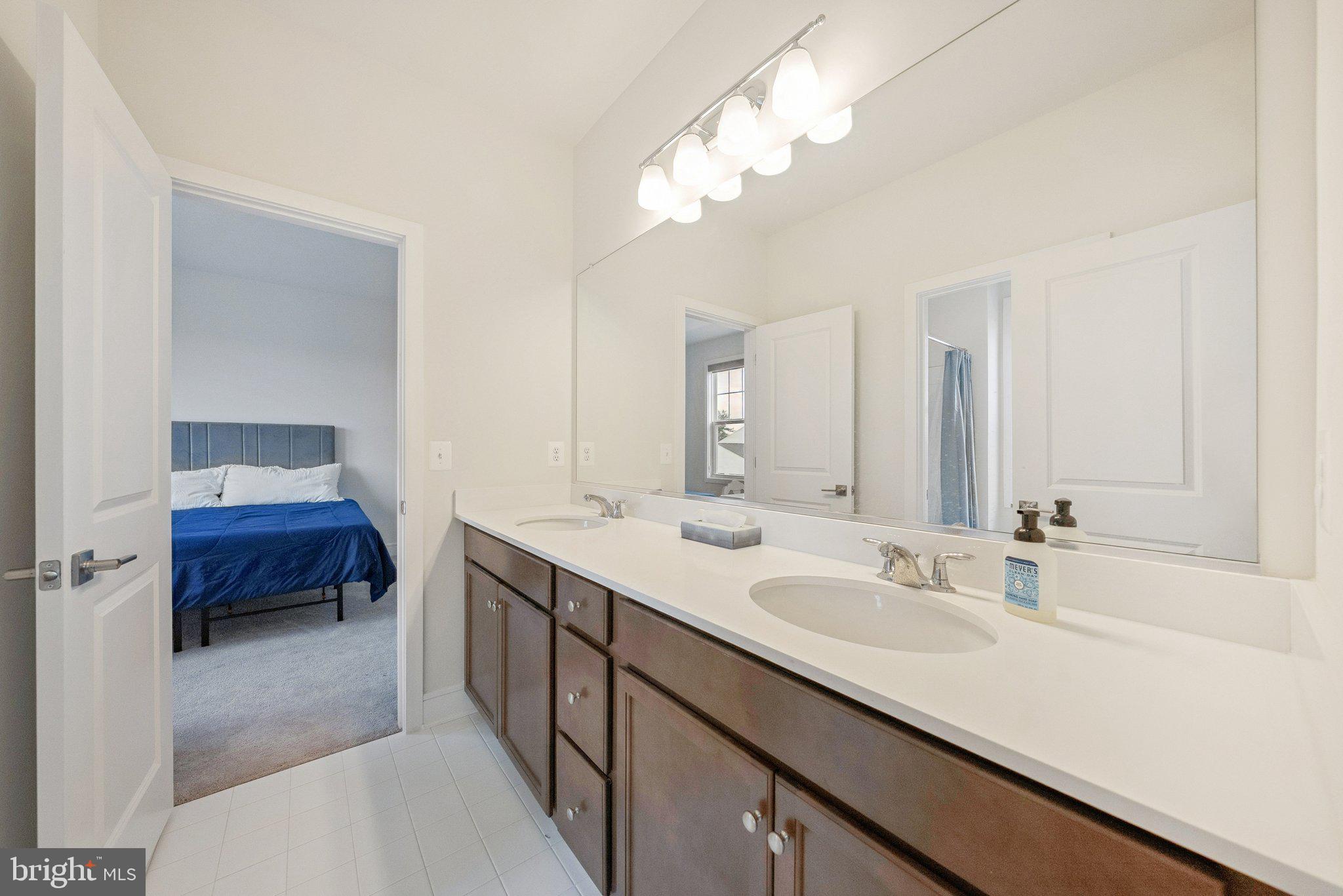 MEADOWBROOK - Residential Lease