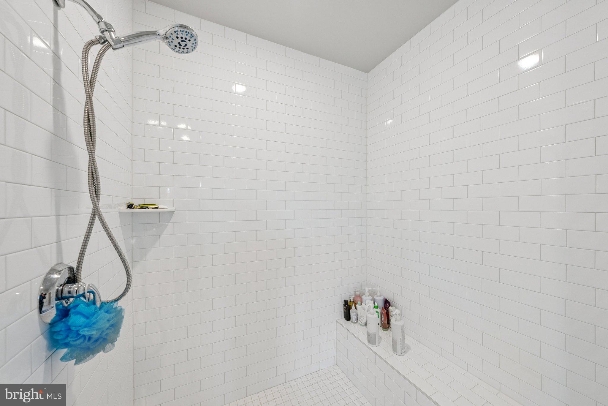 MEADOWBROOK - Residential Lease