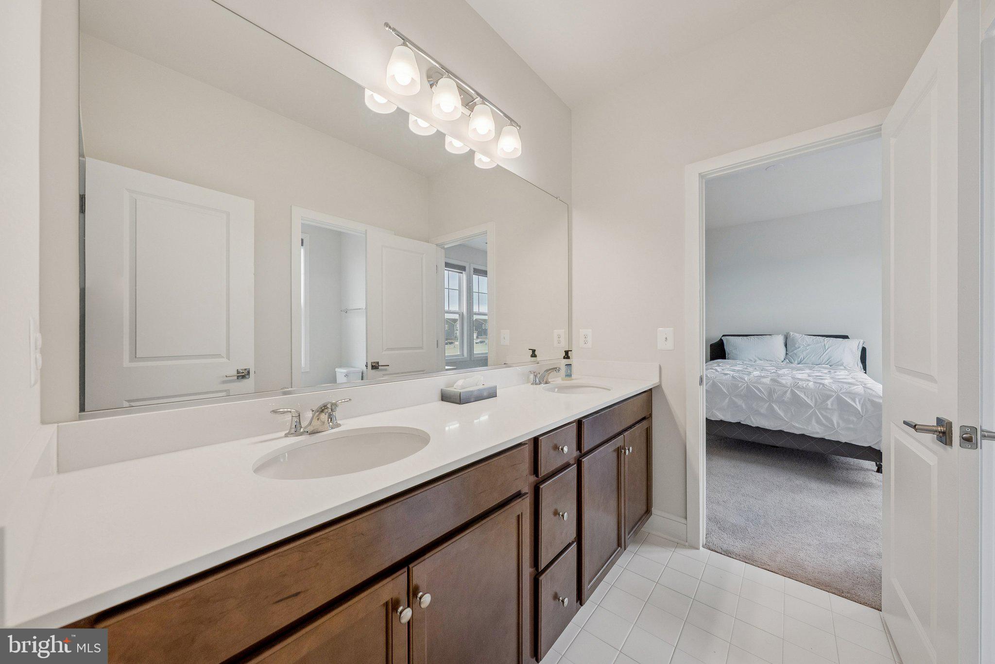 MEADOWBROOK - Residential Lease