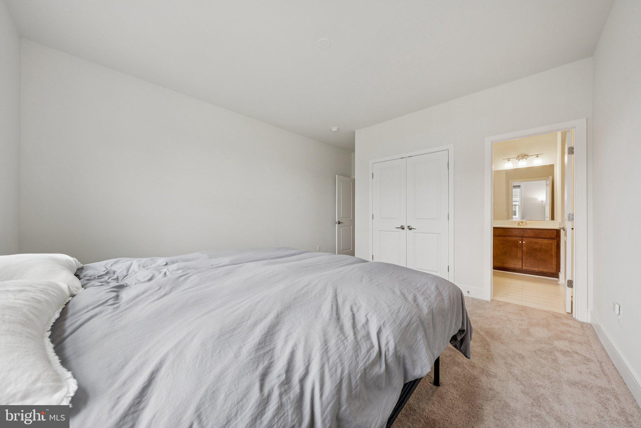 MEADOWBROOK - Residential Lease