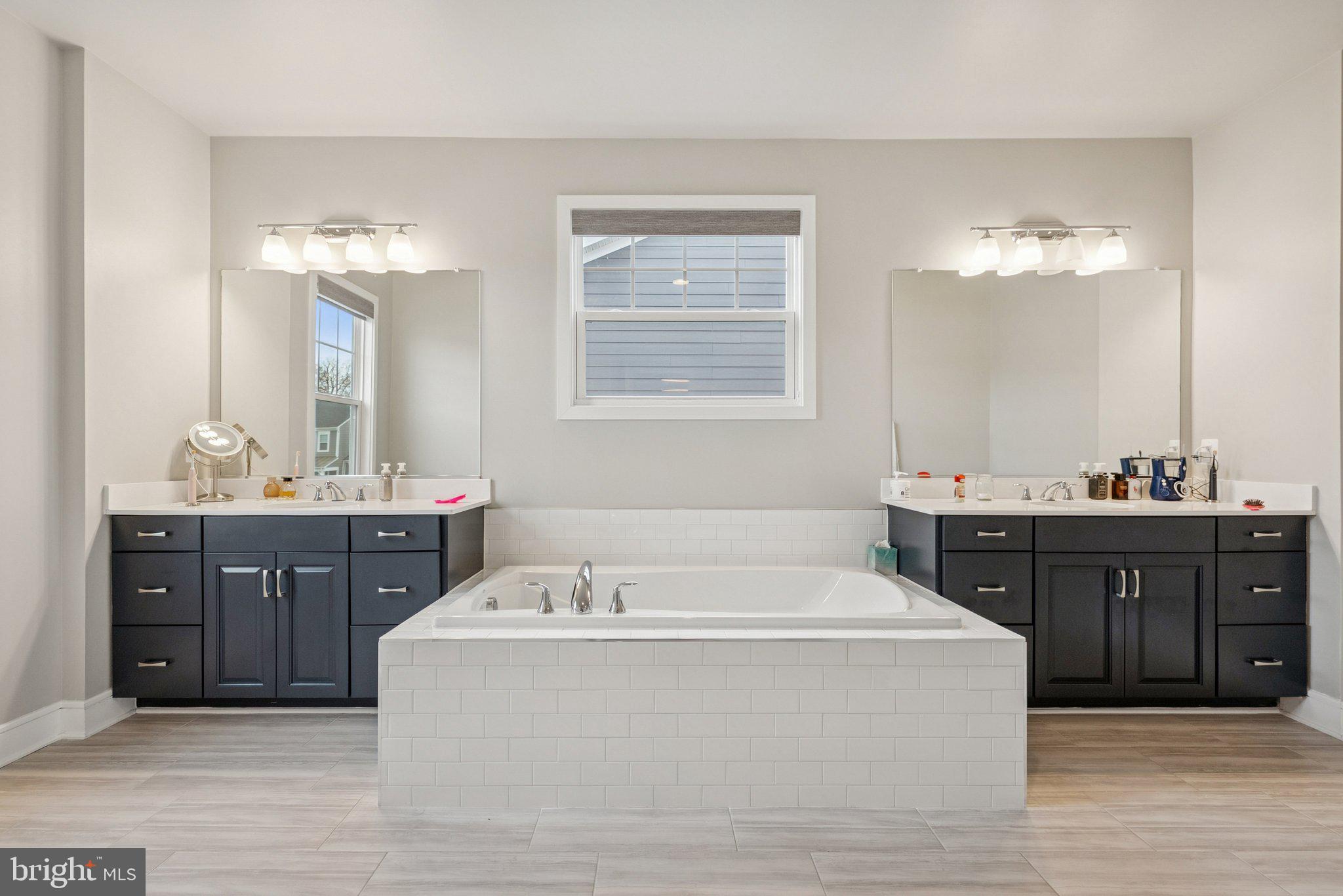 MEADOWBROOK - Residential Lease