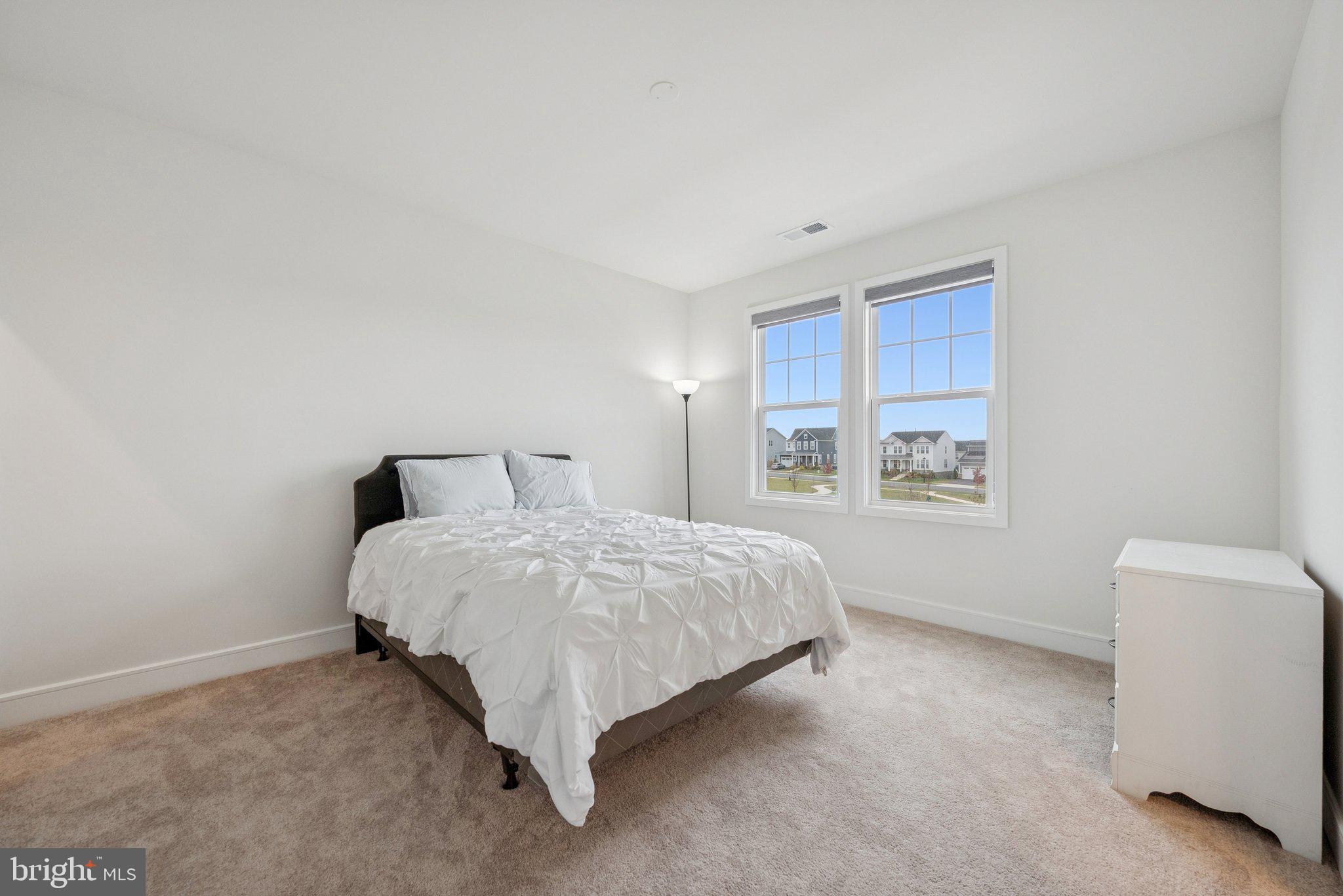 MEADOWBROOK - Residential Lease