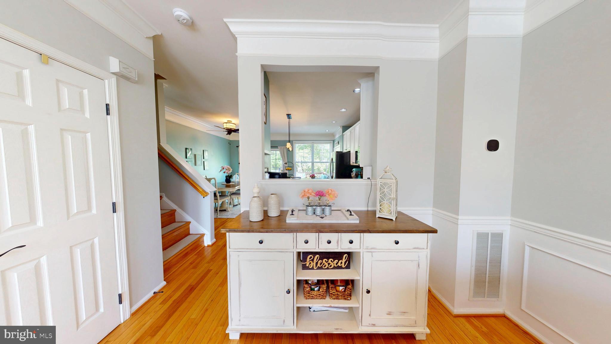 SIGNATURE AT BROADLANDS - Residential