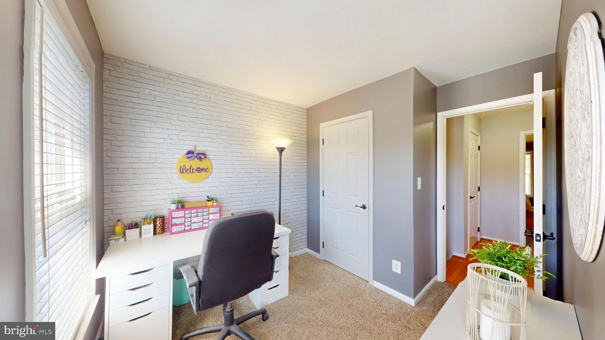 SIGNATURE AT BROADLANDS - Residential