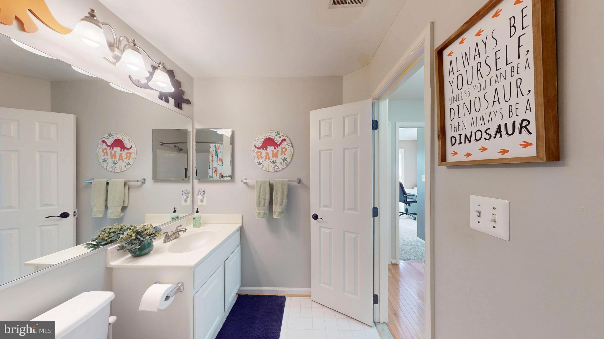 SIGNATURE AT BROADLANDS - Residential