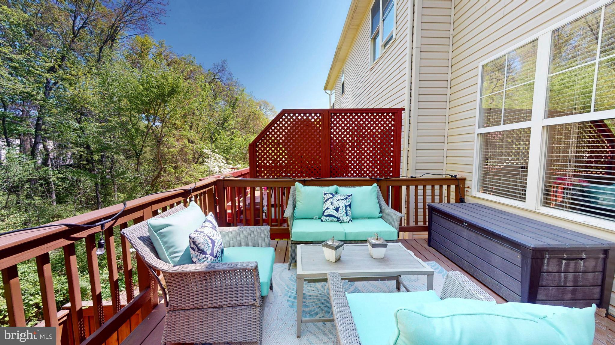 SIGNATURE AT BROADLANDS - Residential