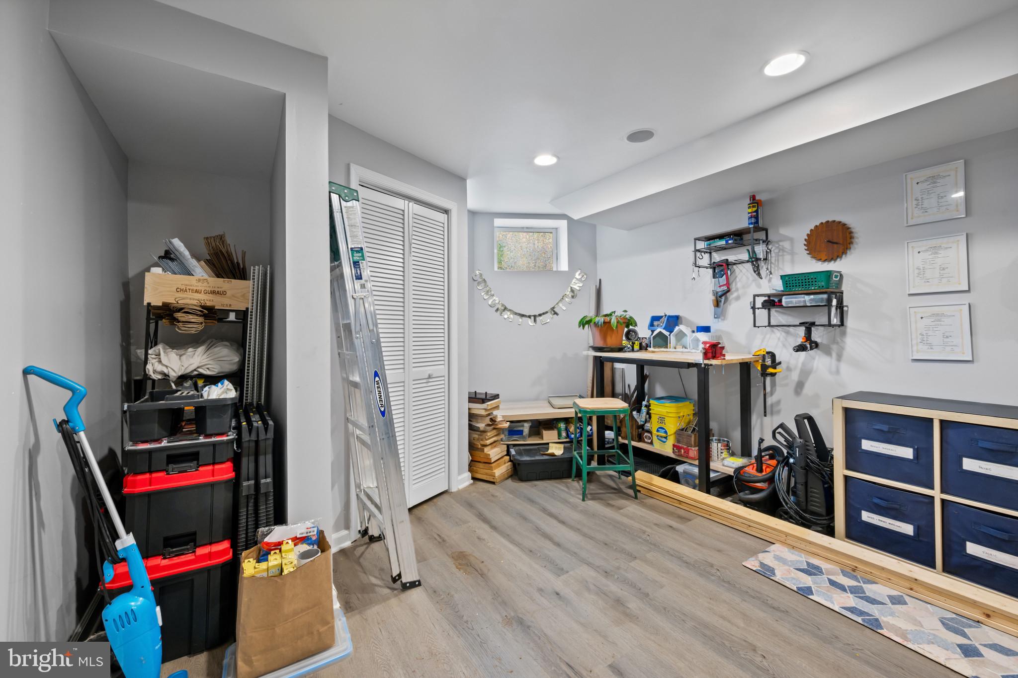 WOODBROOK - Residential