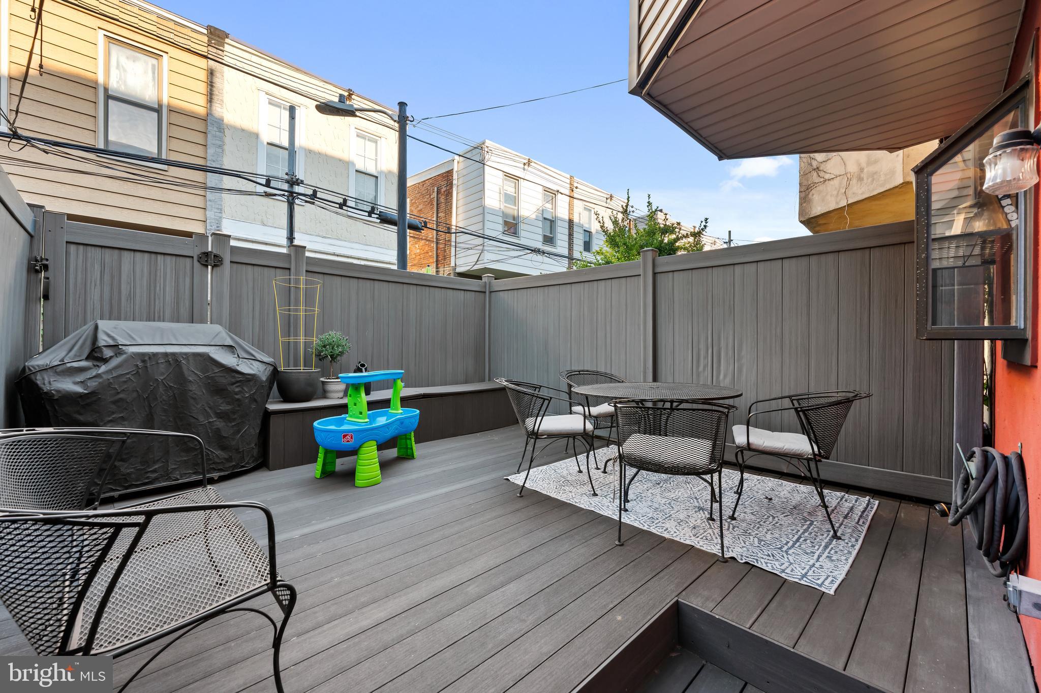 FAIRMOUNT - Residential