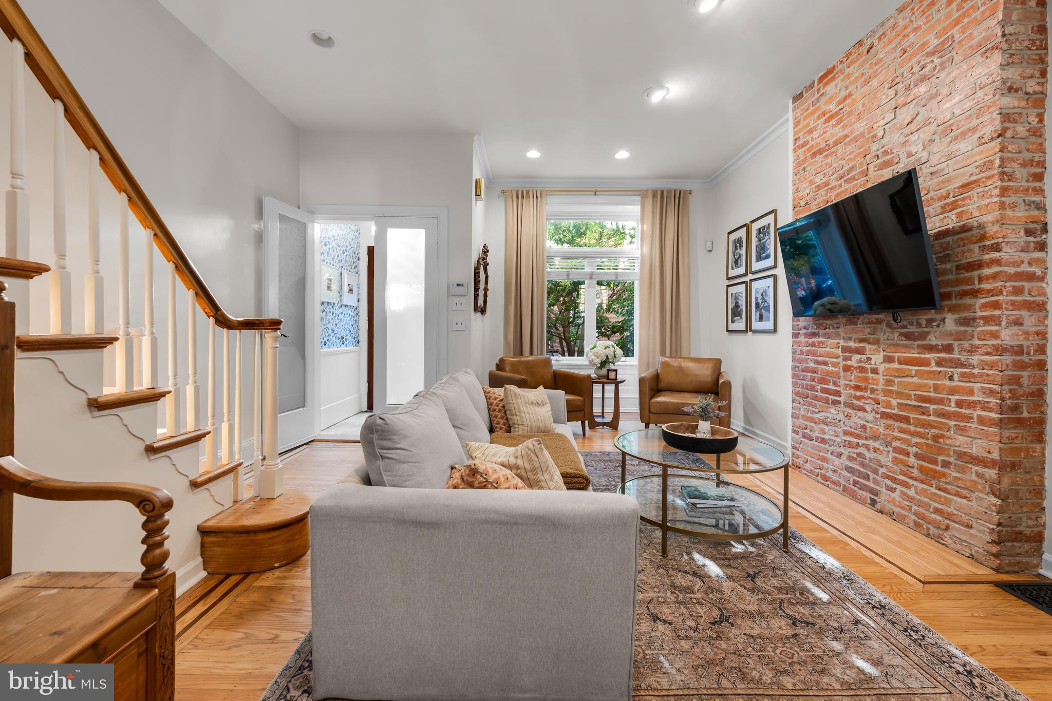 FAIRMOUNT - Residential