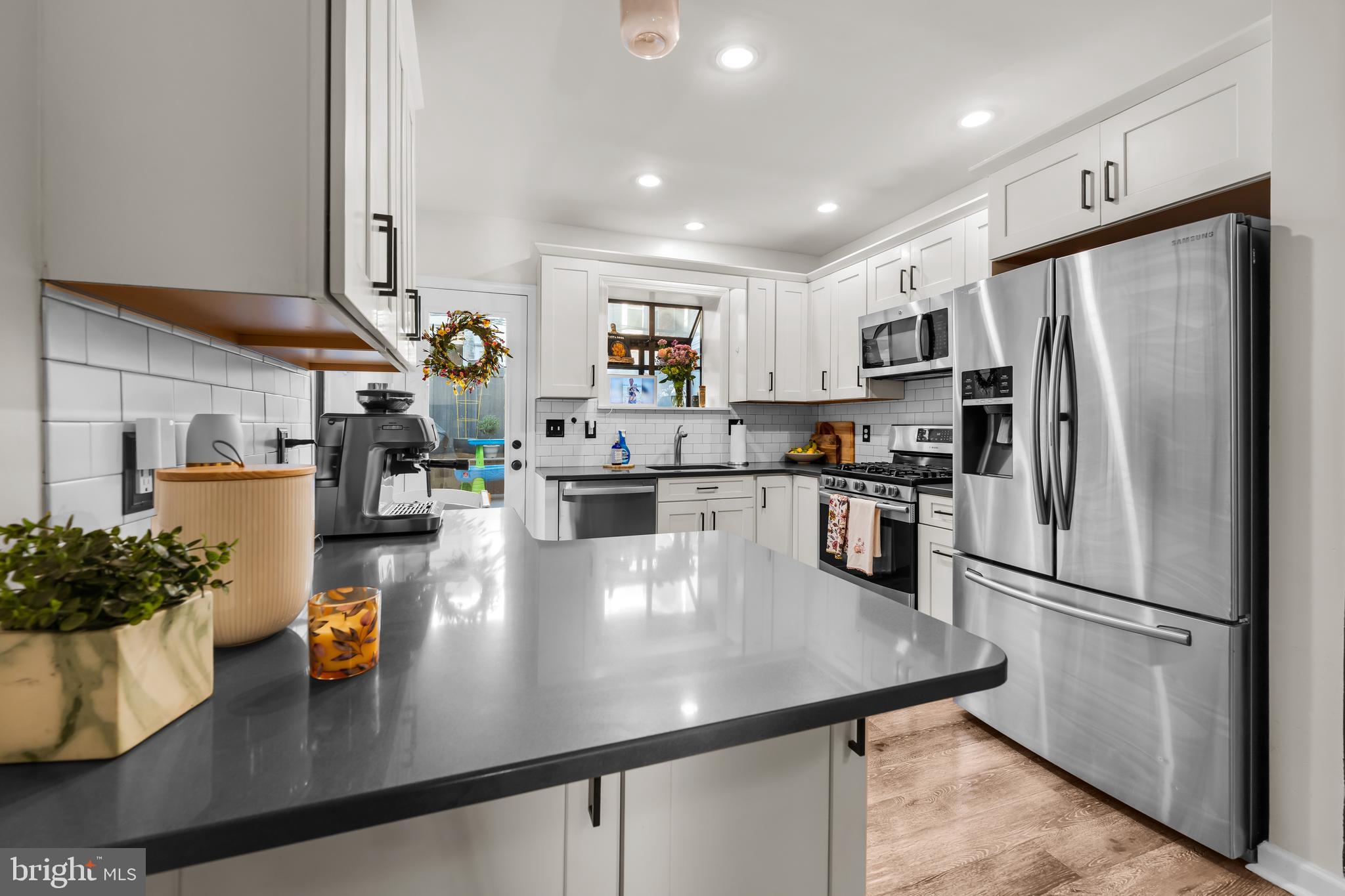 FAIRMOUNT - Residential