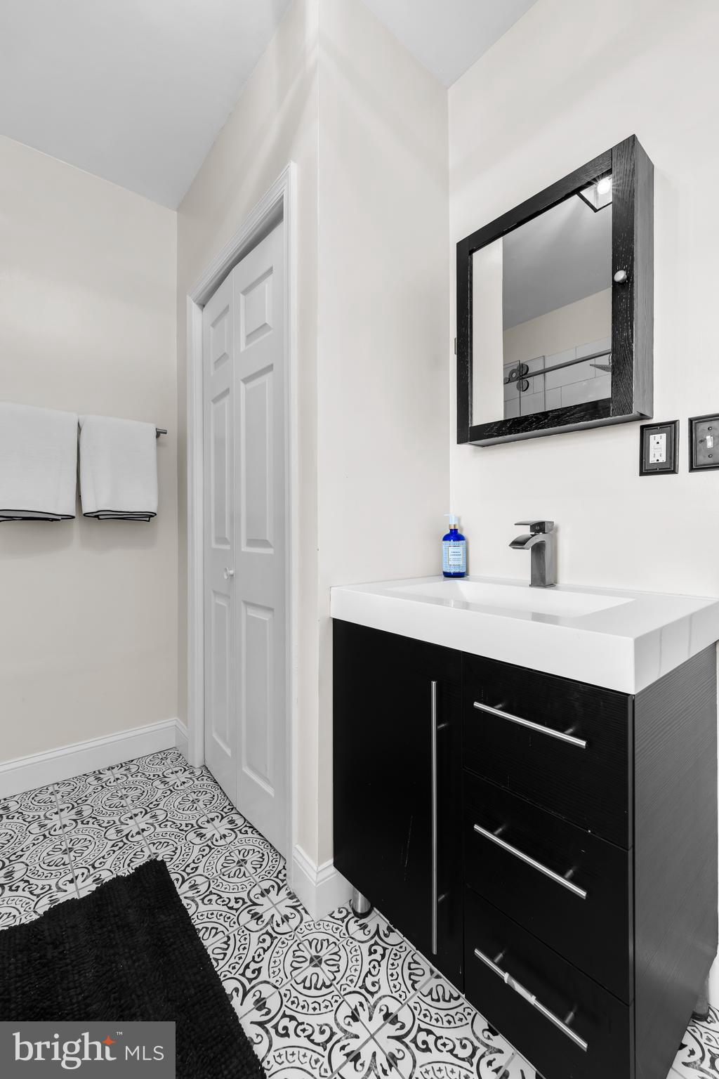 FAIRMOUNT - Residential