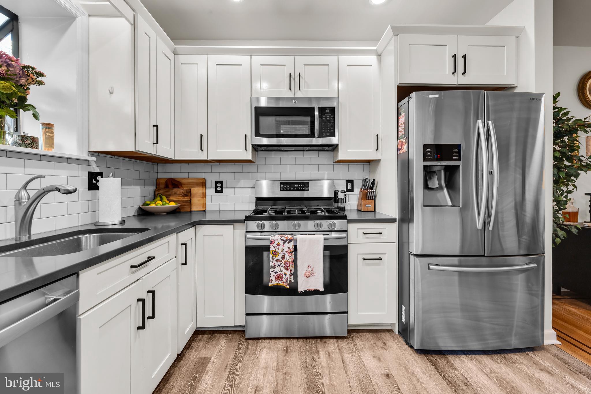 FAIRMOUNT - Residential