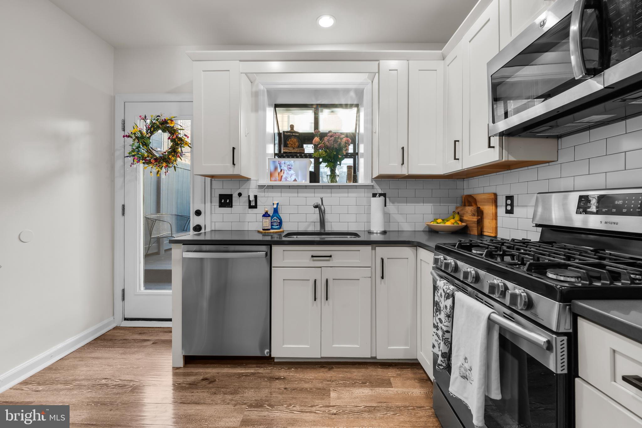 FAIRMOUNT - Residential