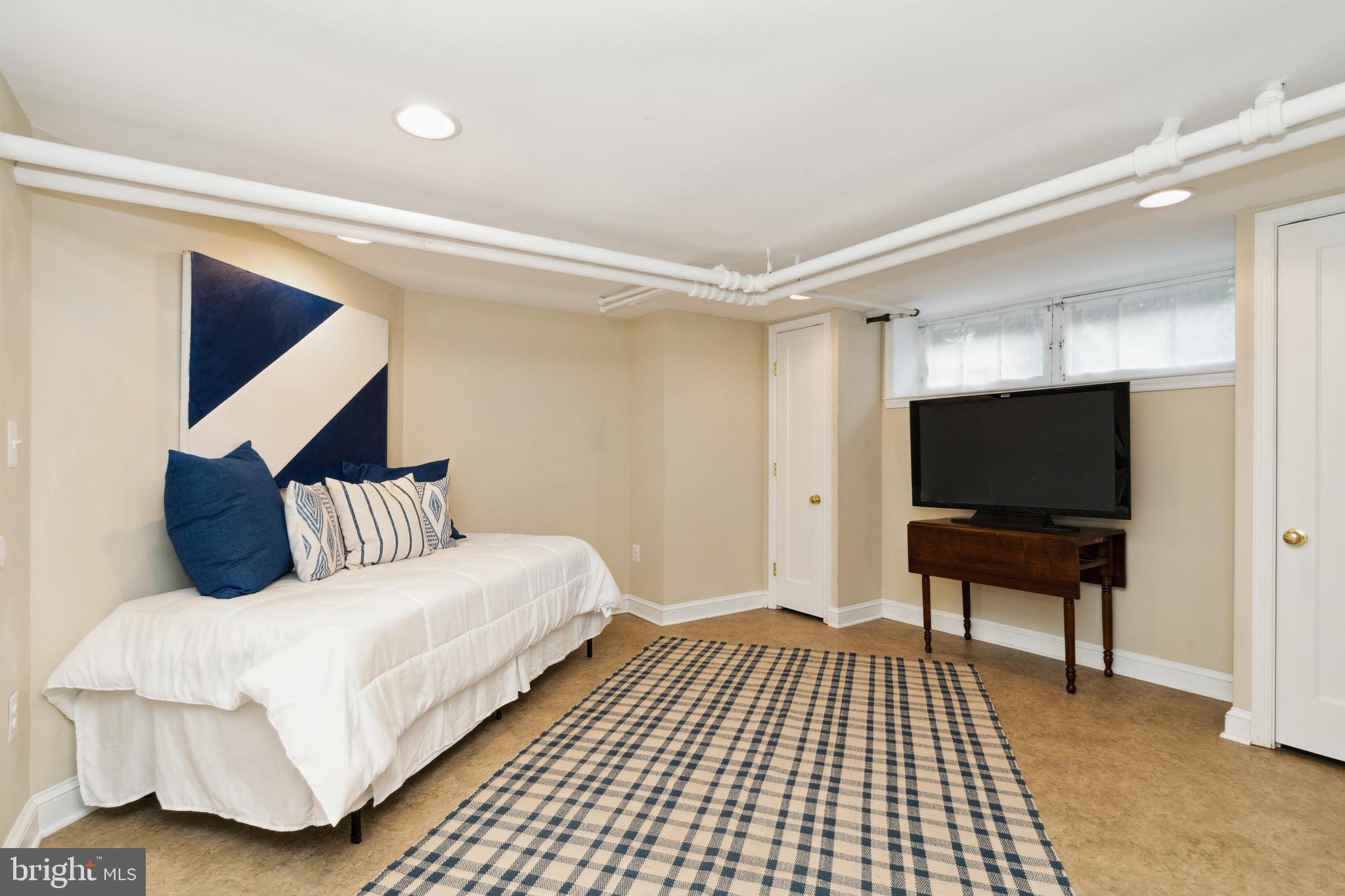 STONELEIGH - Residential