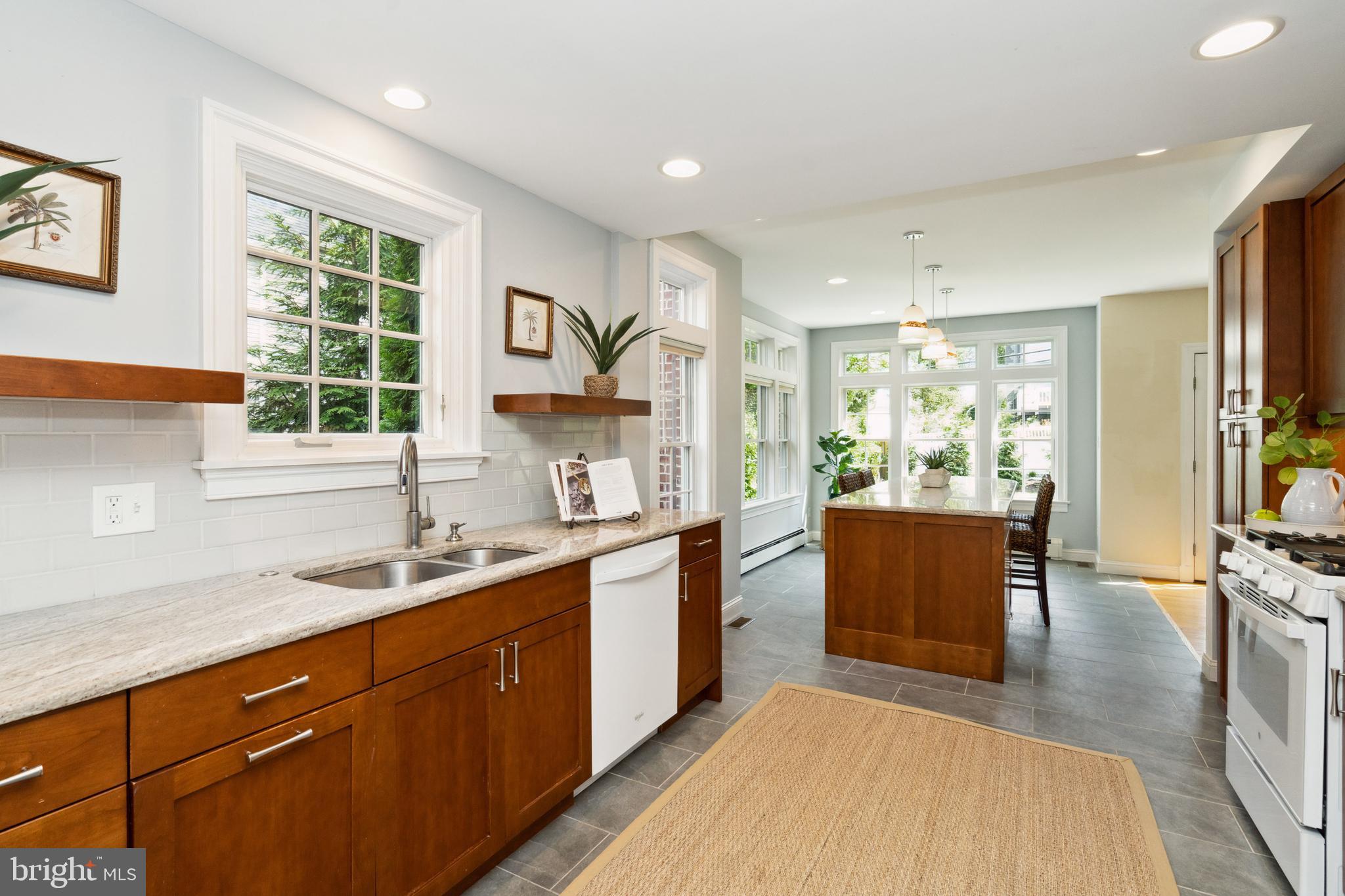 STONELEIGH - Residential