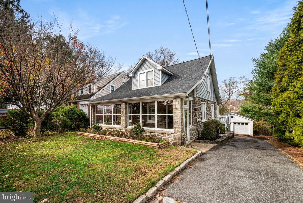 Photo of 619 W Brookhaven Road, WALLINGFORD, PA 19086 (MLS # PADE2104352)