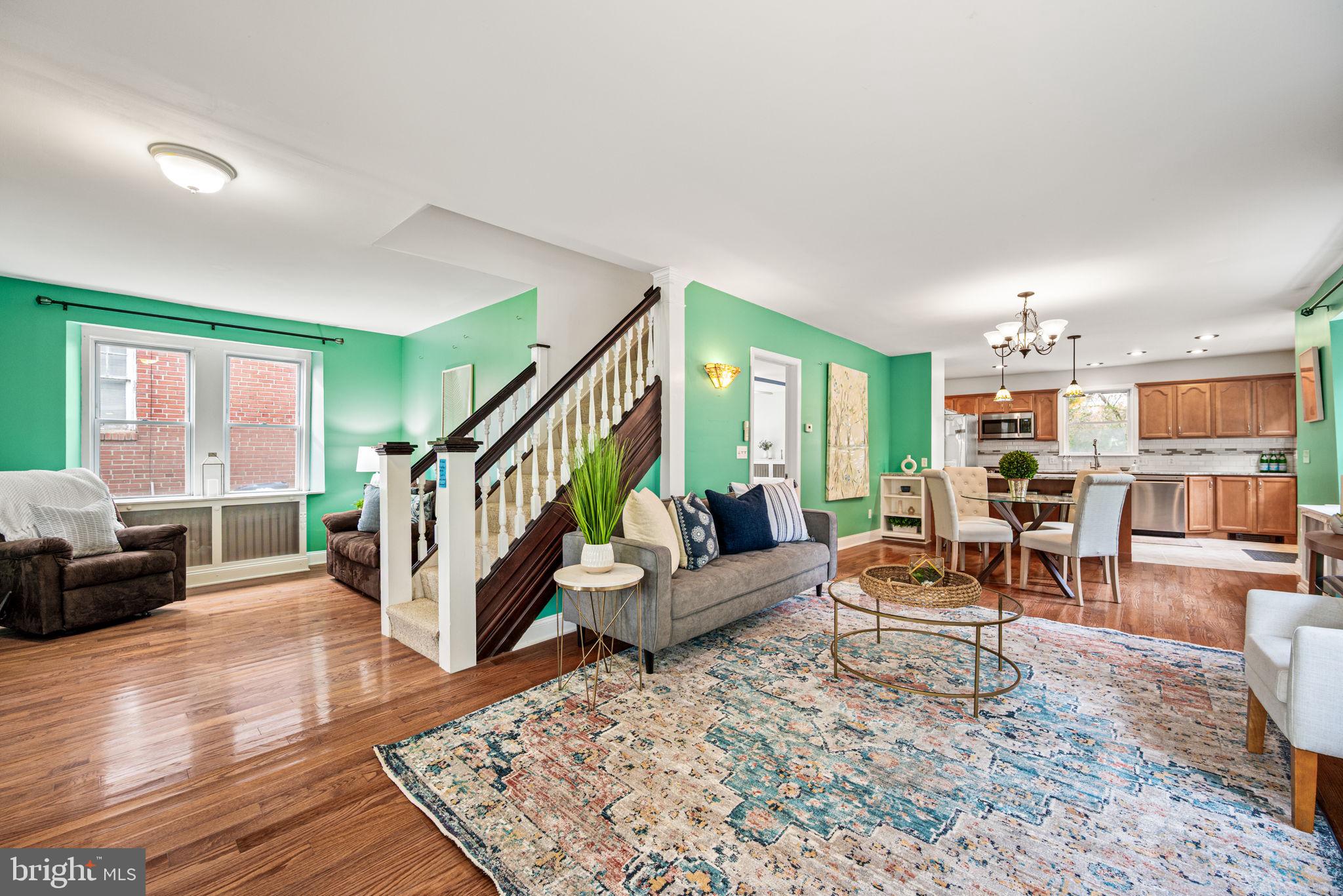 619 W BROOKHAVEN ROAD