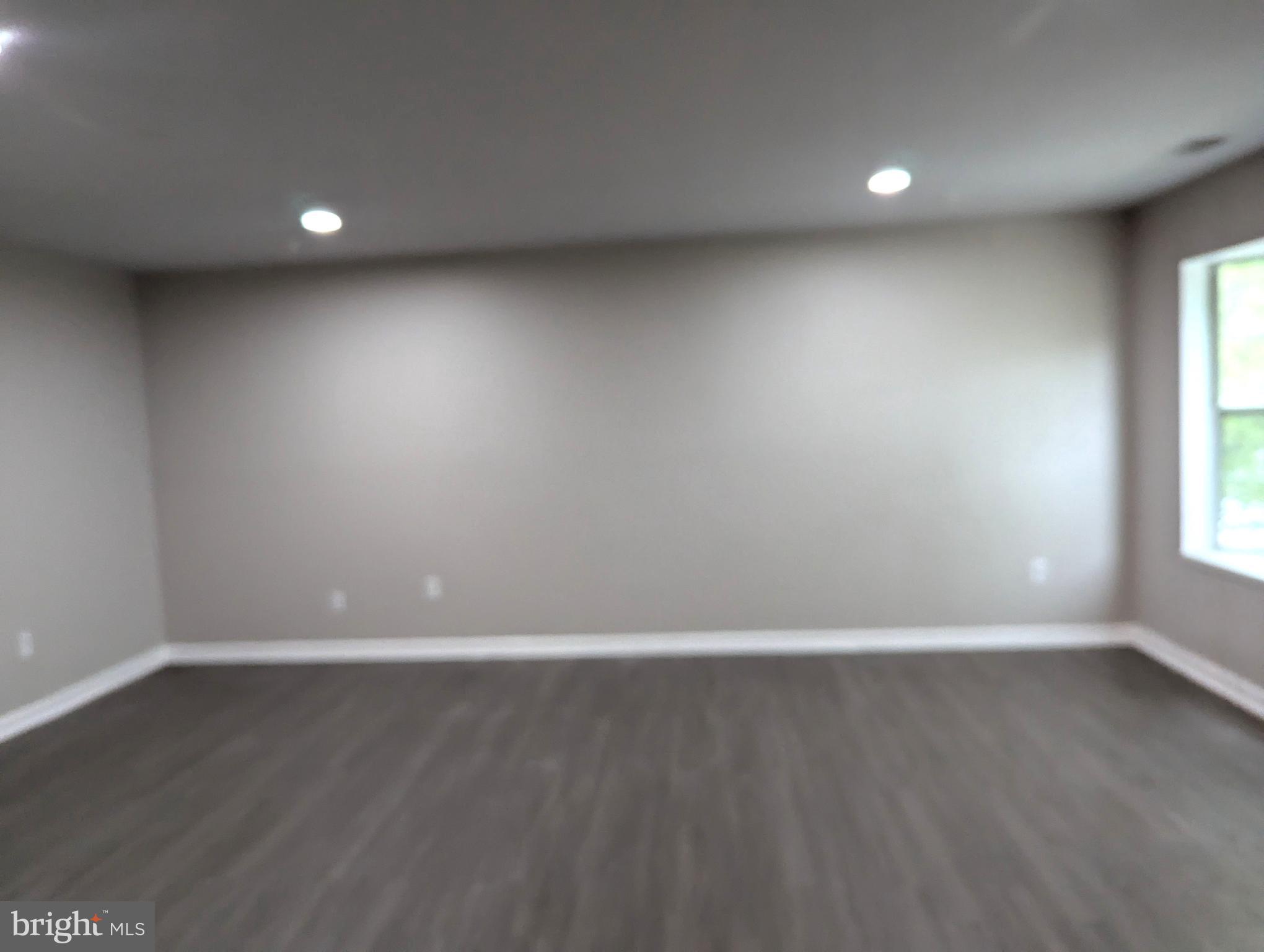 BROOKSQUARE - Residential Lease