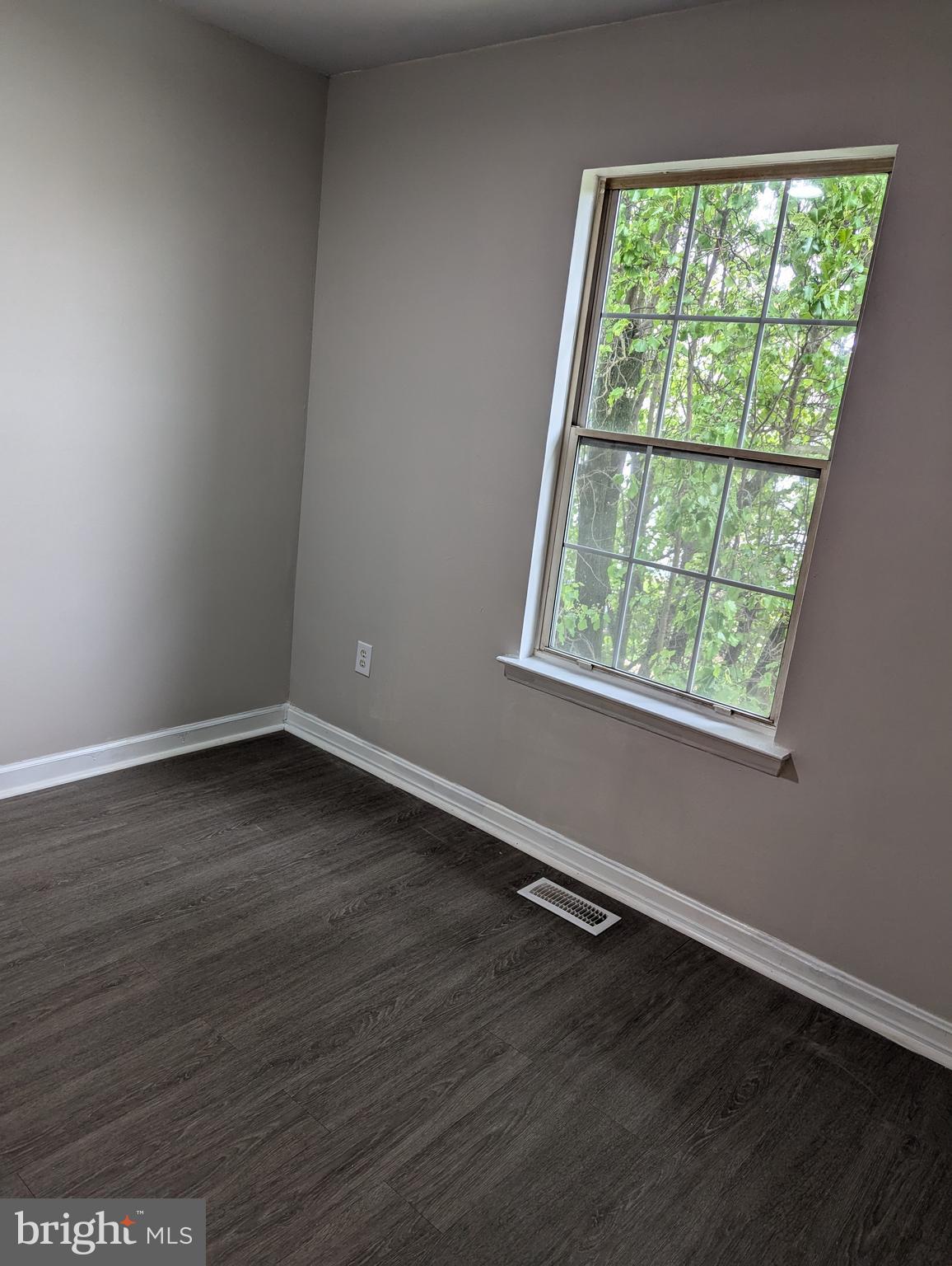 BROOKSQUARE - Residential Lease