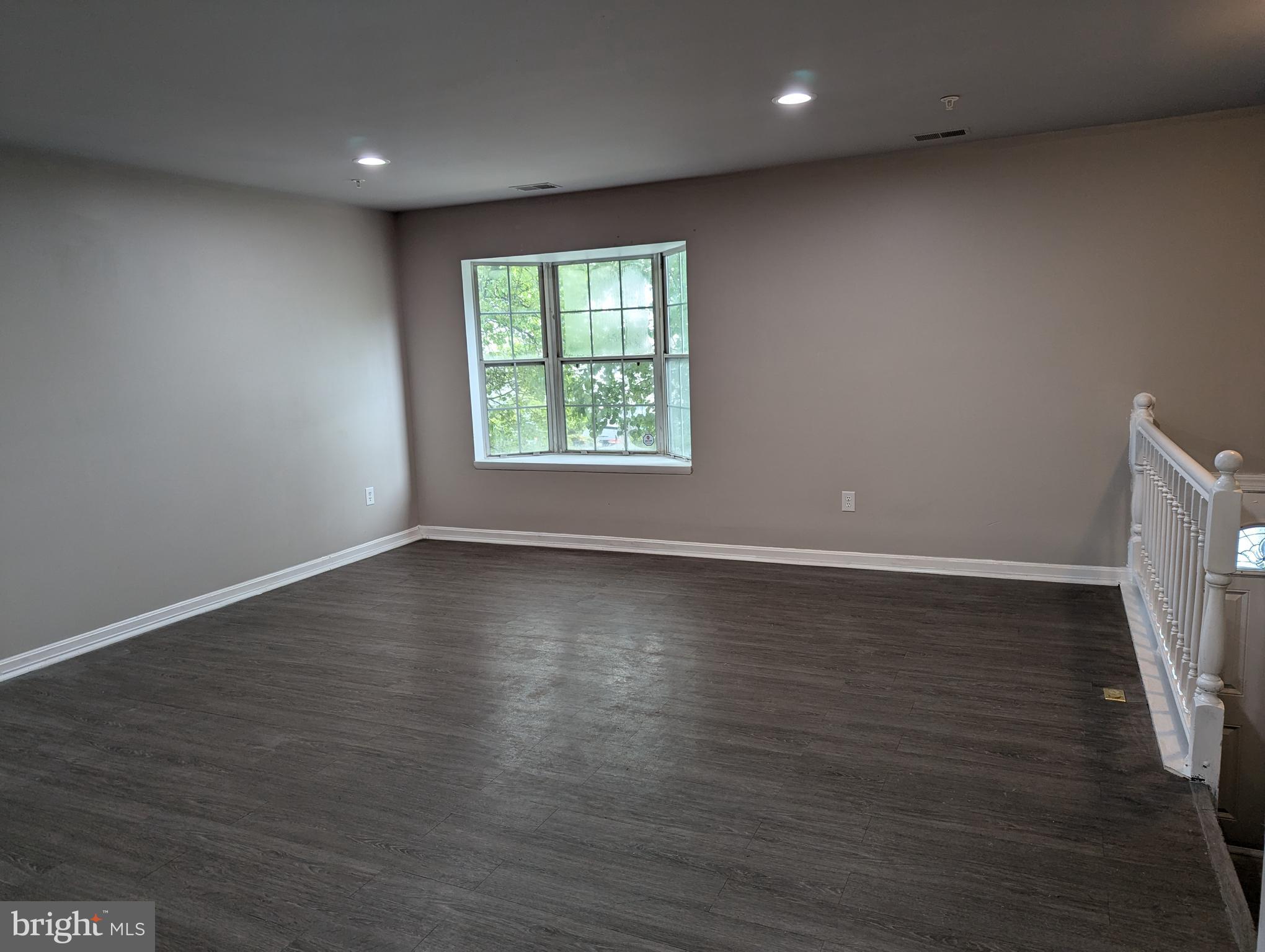 BROOKSQUARE - Residential Lease