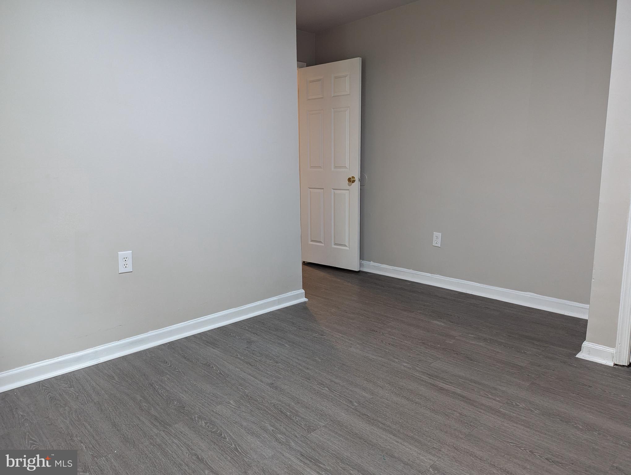 BROOKSQUARE - Residential Lease