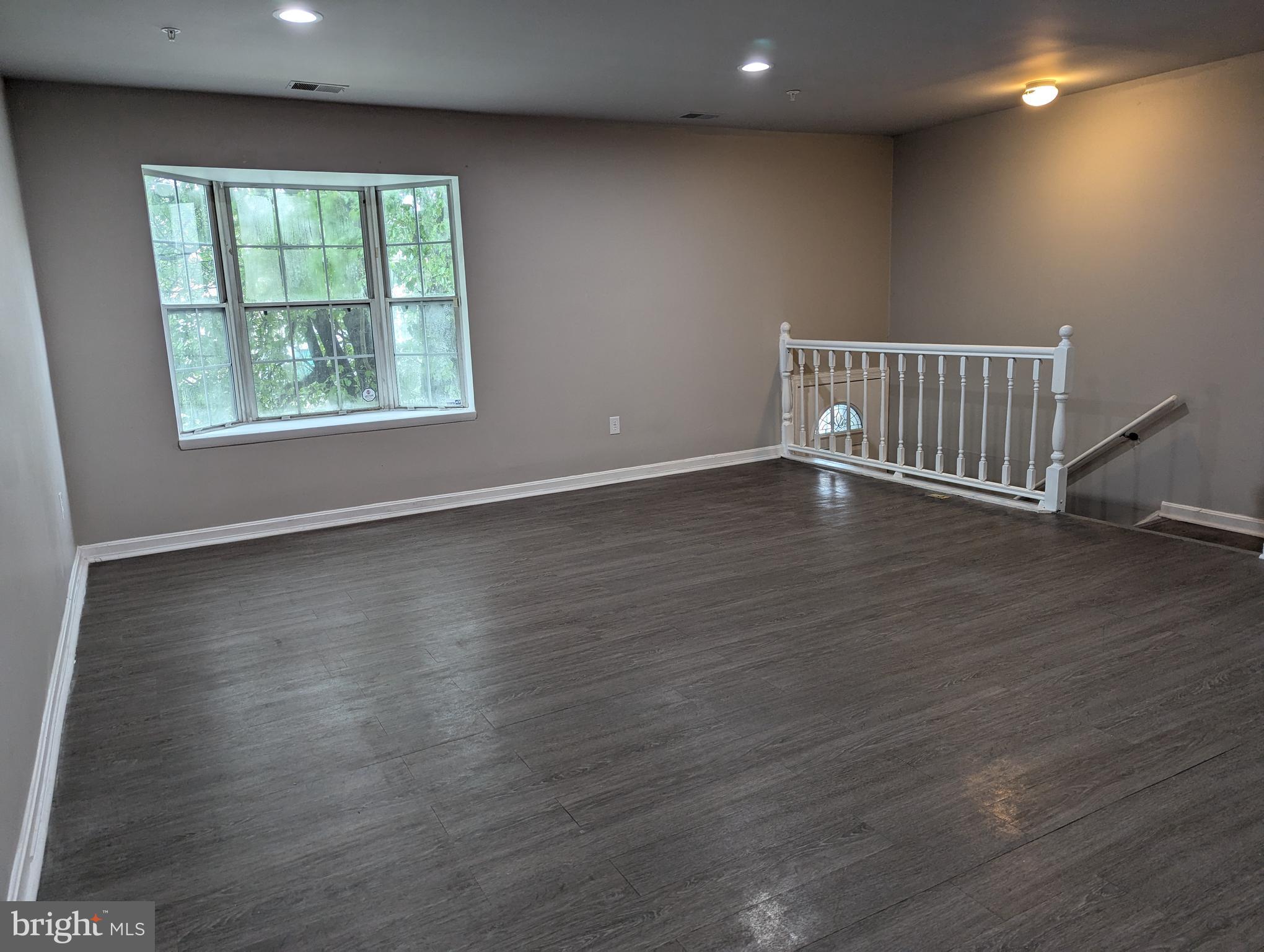 BROOKSQUARE - Residential Lease