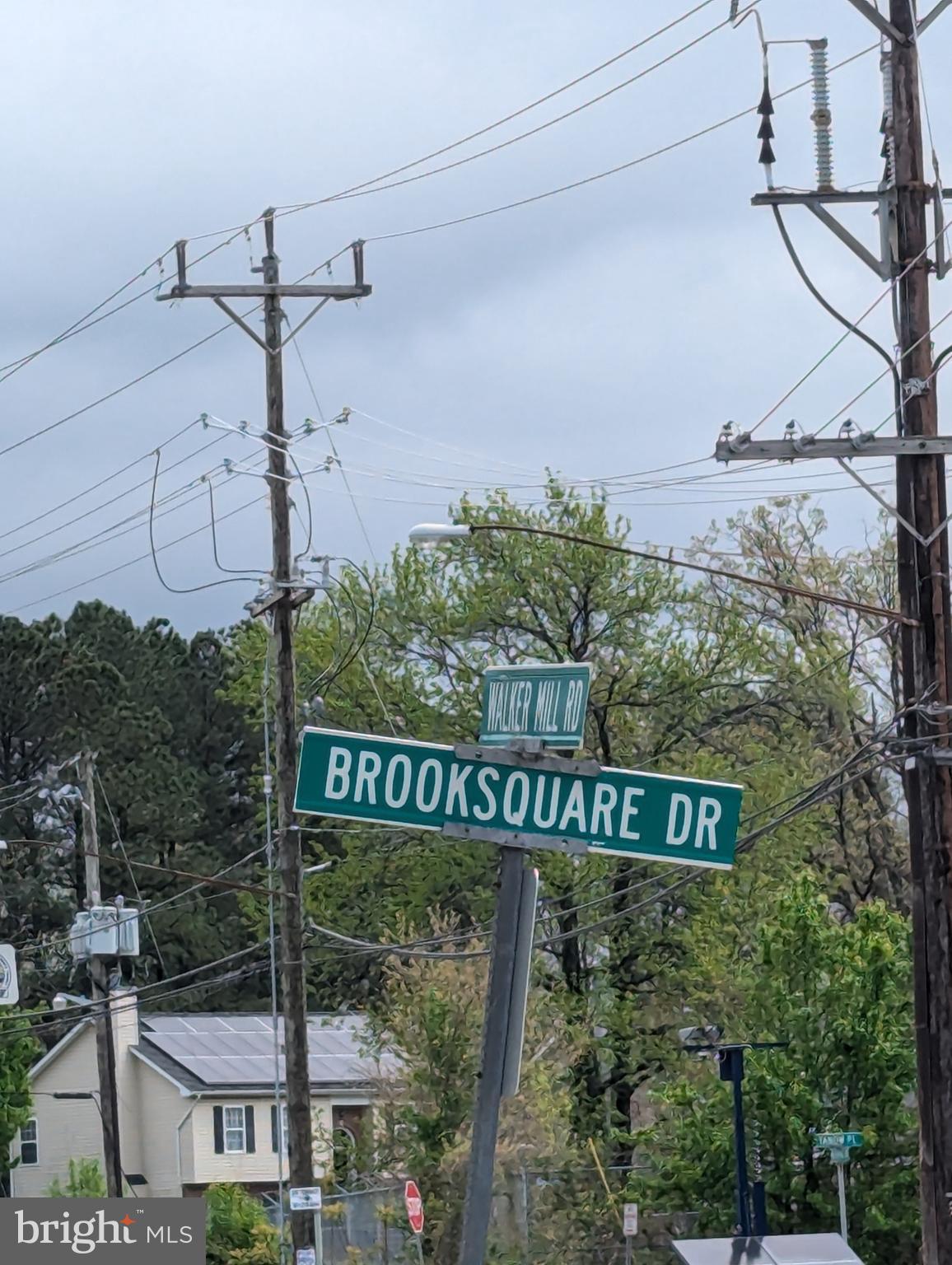BROOKSQUARE - Residential Lease