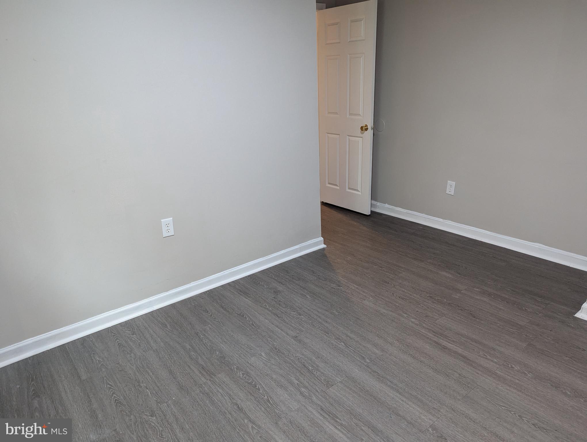 BROOKSQUARE - Residential Lease