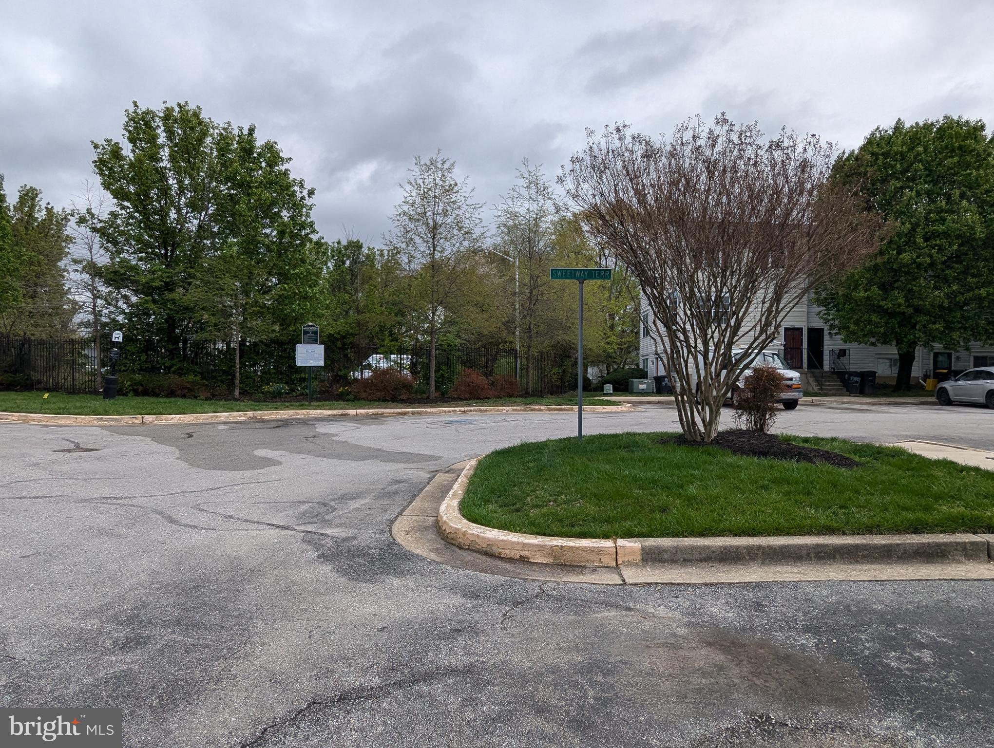 BROOKSQUARE - Residential Lease