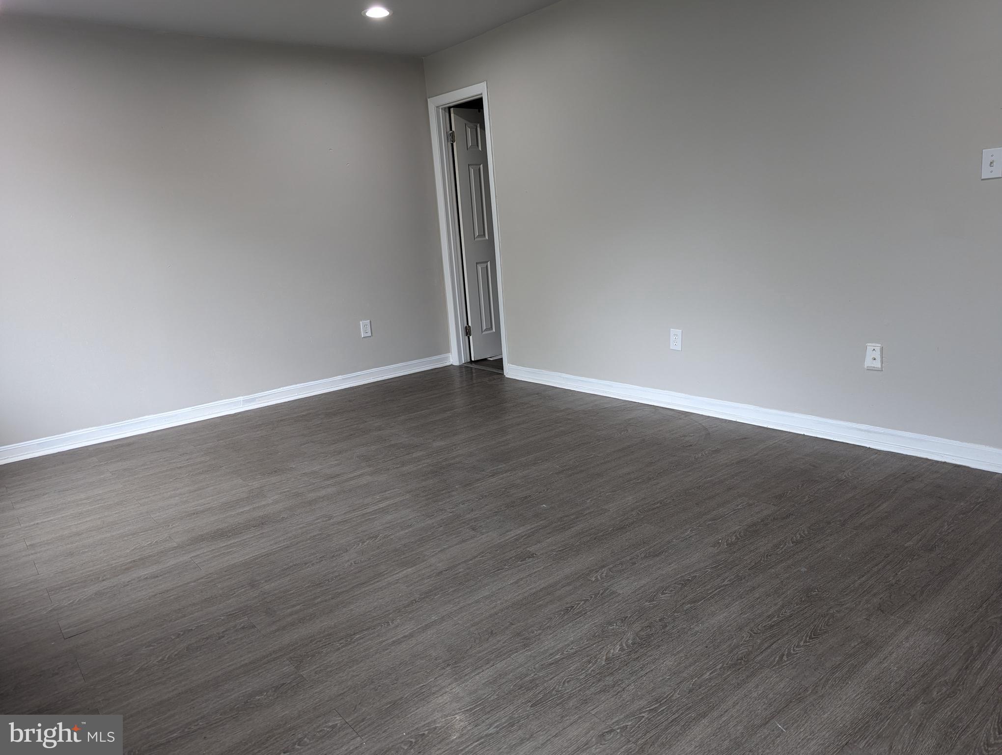 BROOKSQUARE - Residential Lease