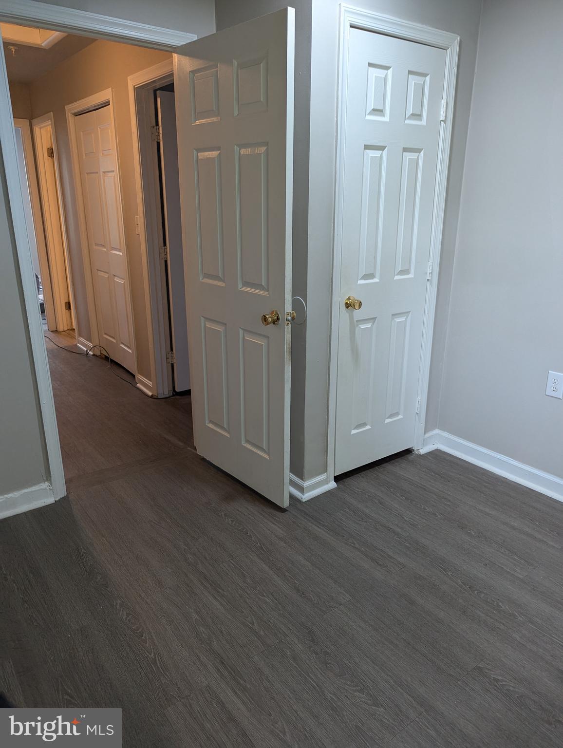 BROOKSQUARE - Residential Lease